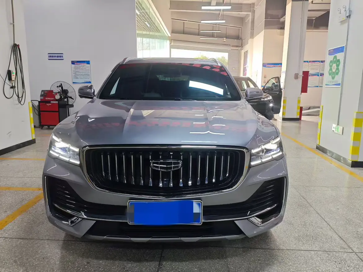 Geely Monjaro (Xingyue L)  из Китая