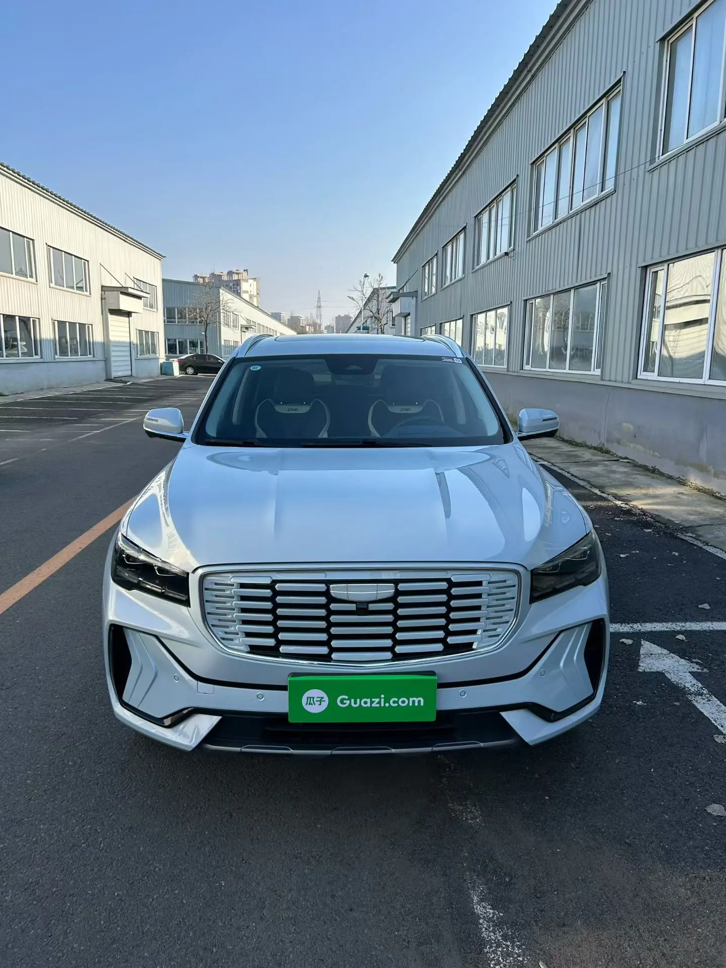 Geely Monjaro (Xingyue L)  из Китая