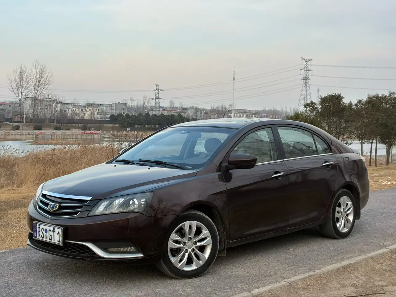 Geely Emgrand  из Китая