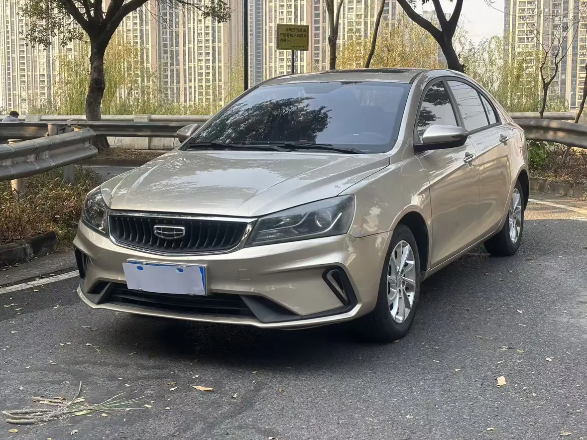 Geely Emgrand  из Китая
