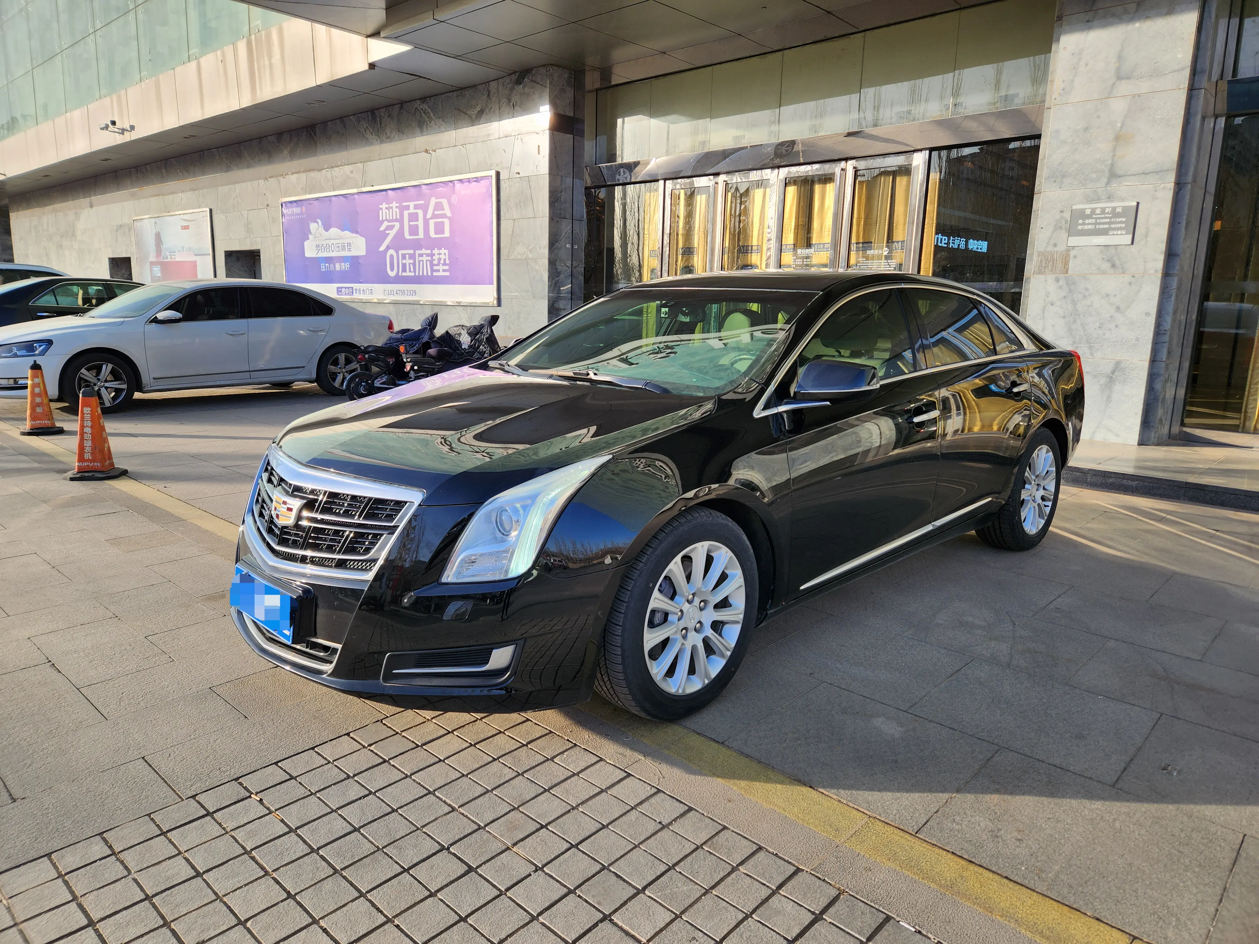 Cadillac XTS  из Китая