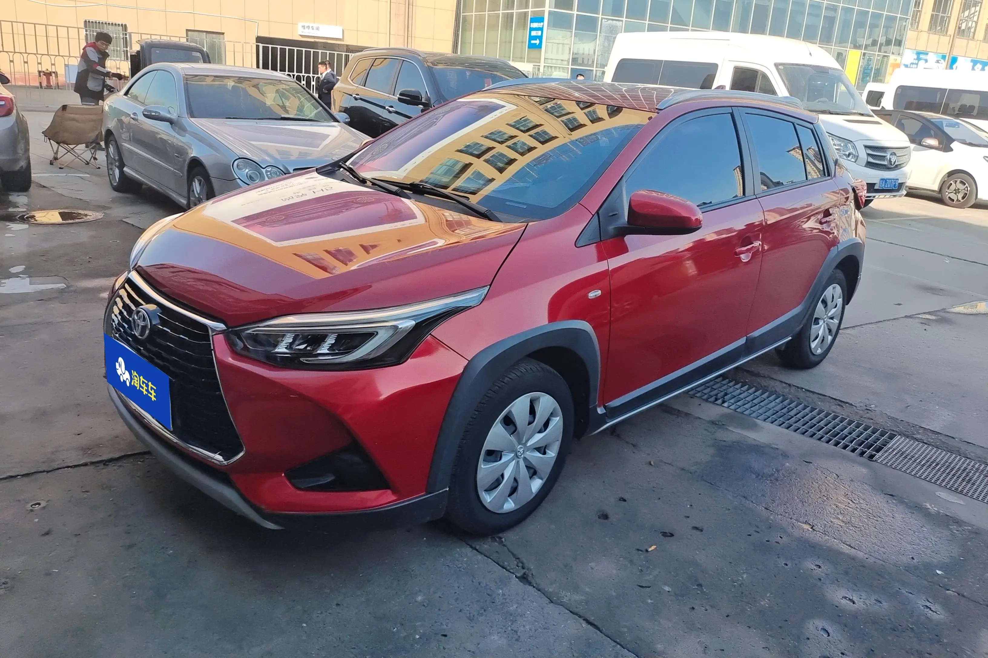 Toyota Yaris L  из Китая