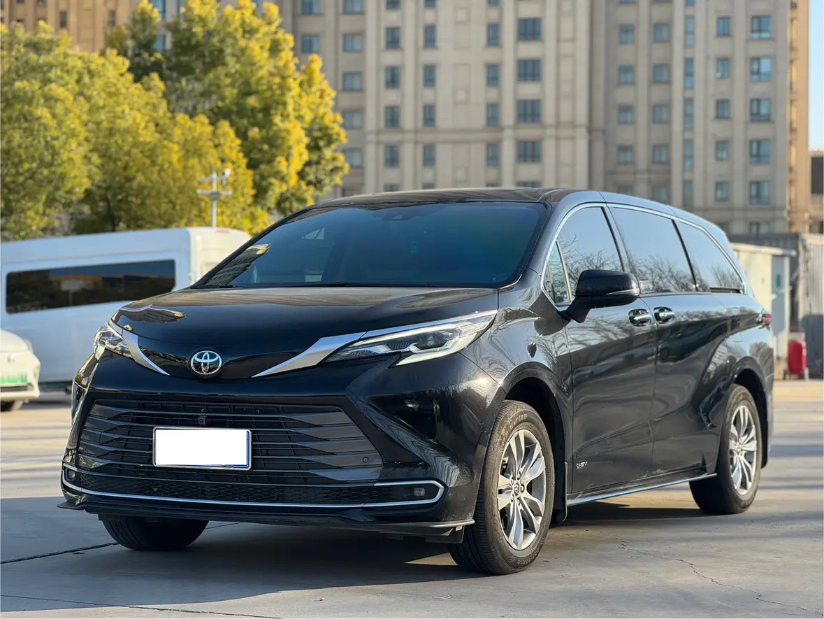 Toyota Sienna  из Китая