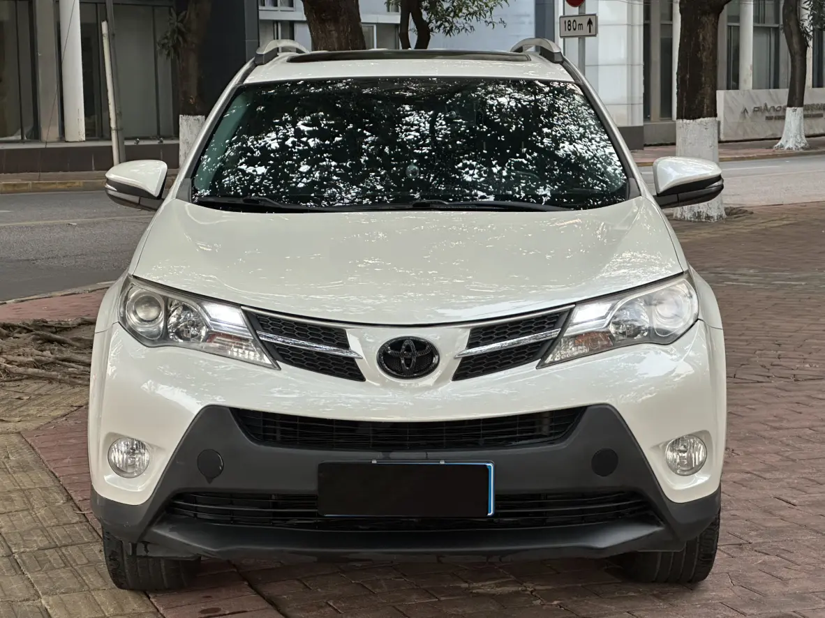 Toyota RAV4  из Китая