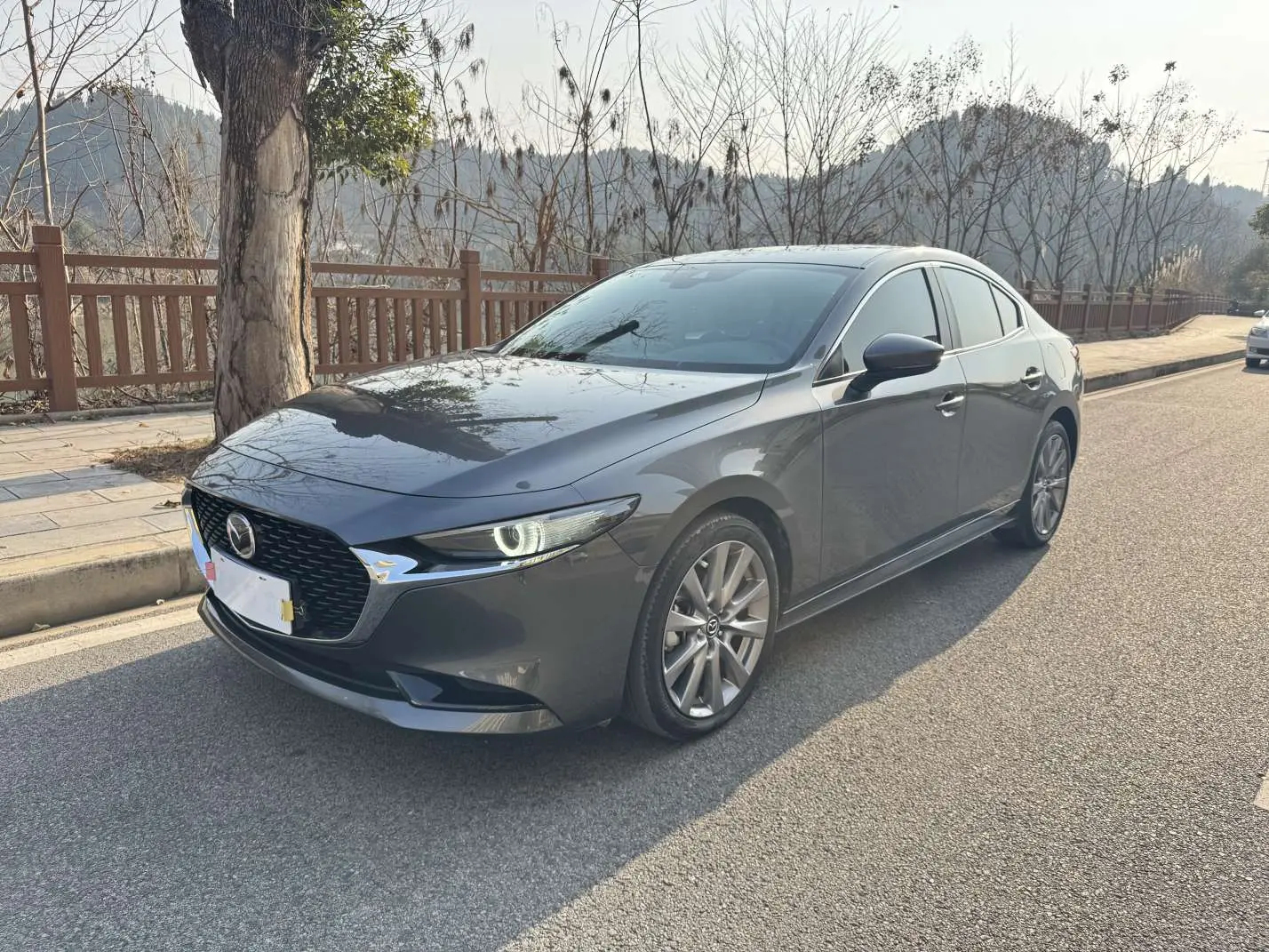 Mazda Axela (Mazda3)  из Китая