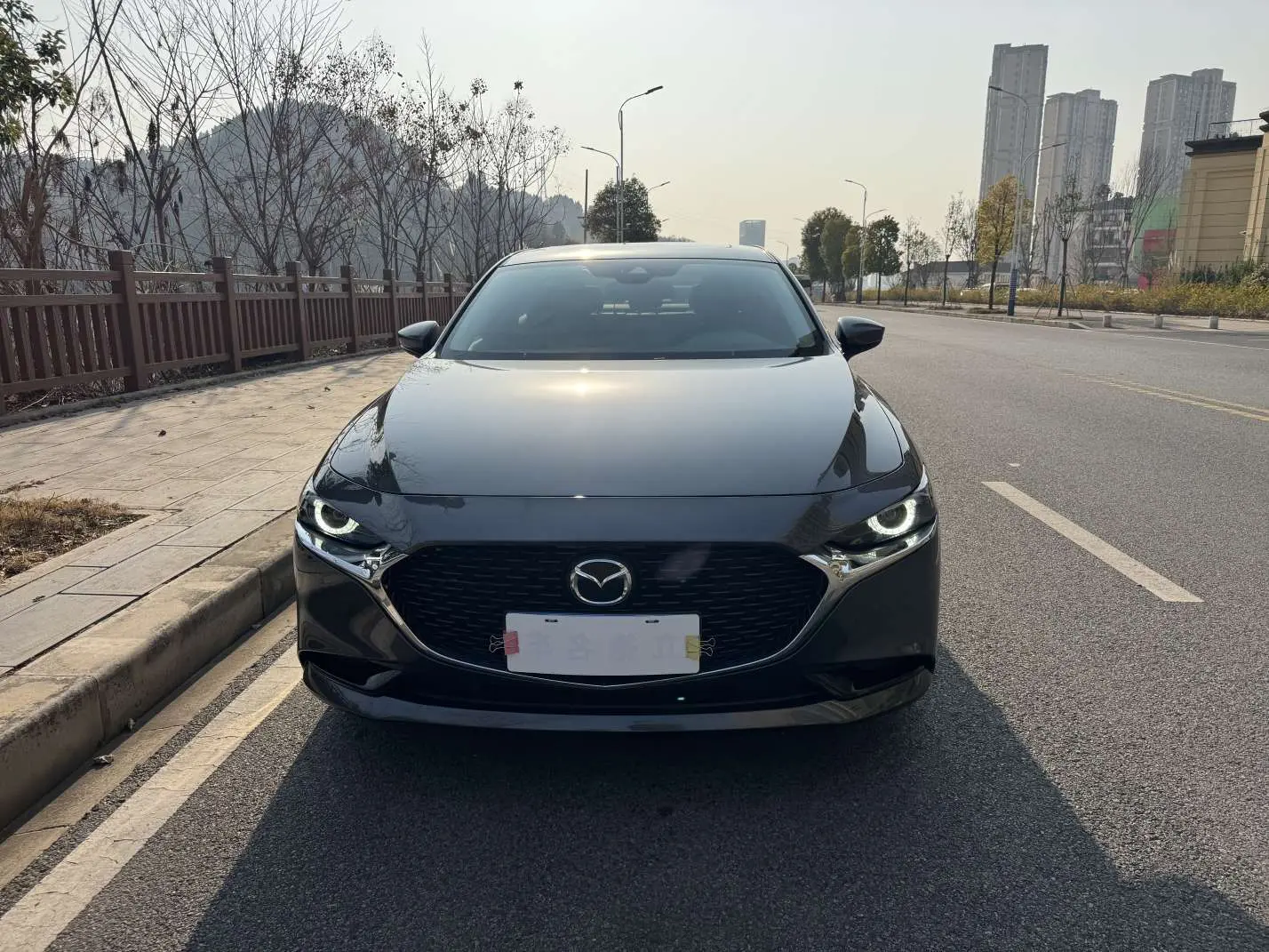 Mazda Axela (Mazda3)  из Китая