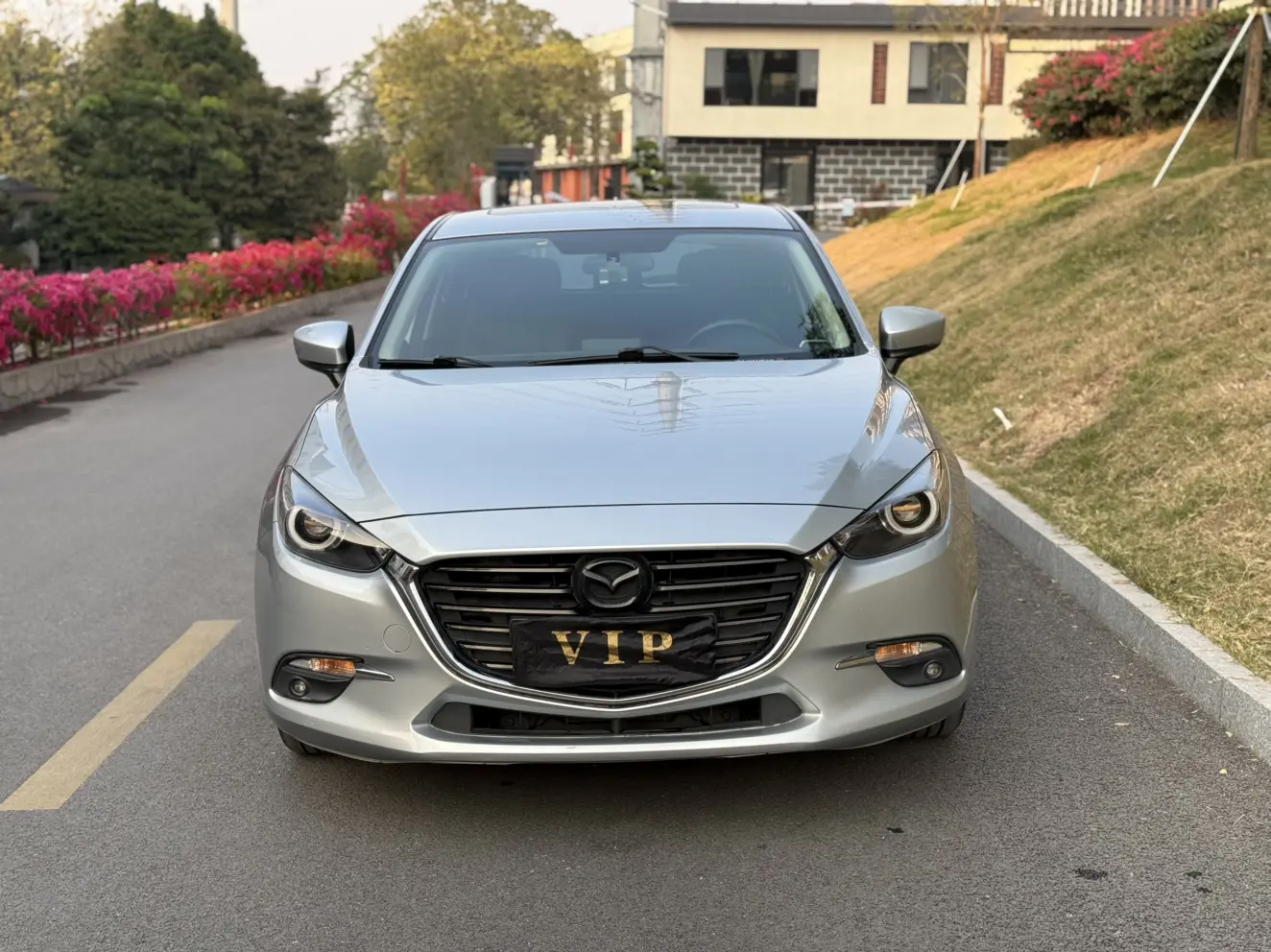 Mazda Axela (Mazda3)  из Китая