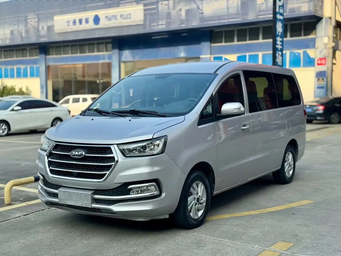 JAC Ruifeng M4  из Китая