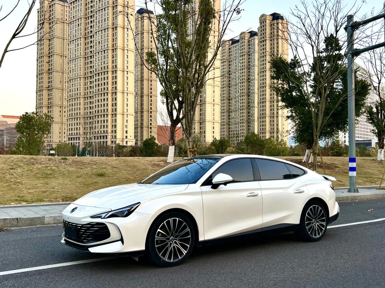 MG 7  из Китая