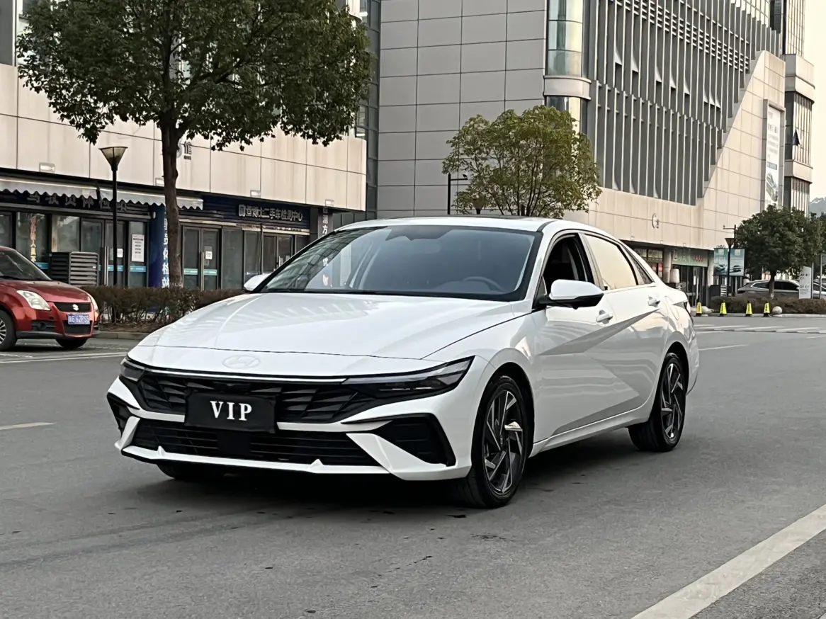 Hyundai Elantra  из Китая