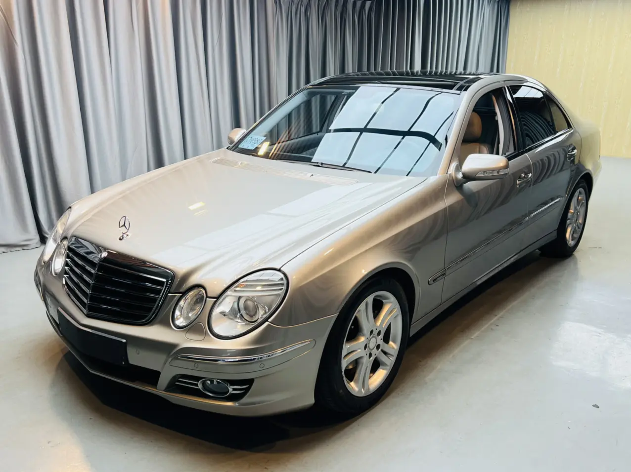 Mercedes-Benz E-Class  из Китая