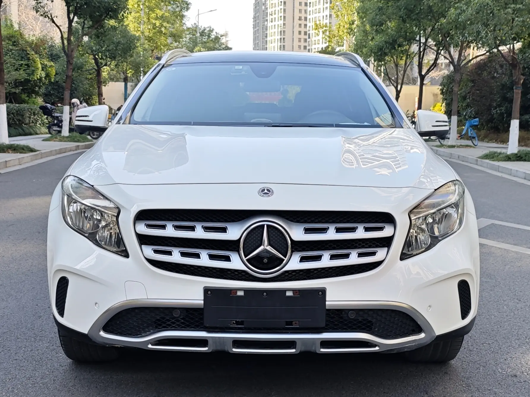 Mercedes-Benz GLA  из Китая