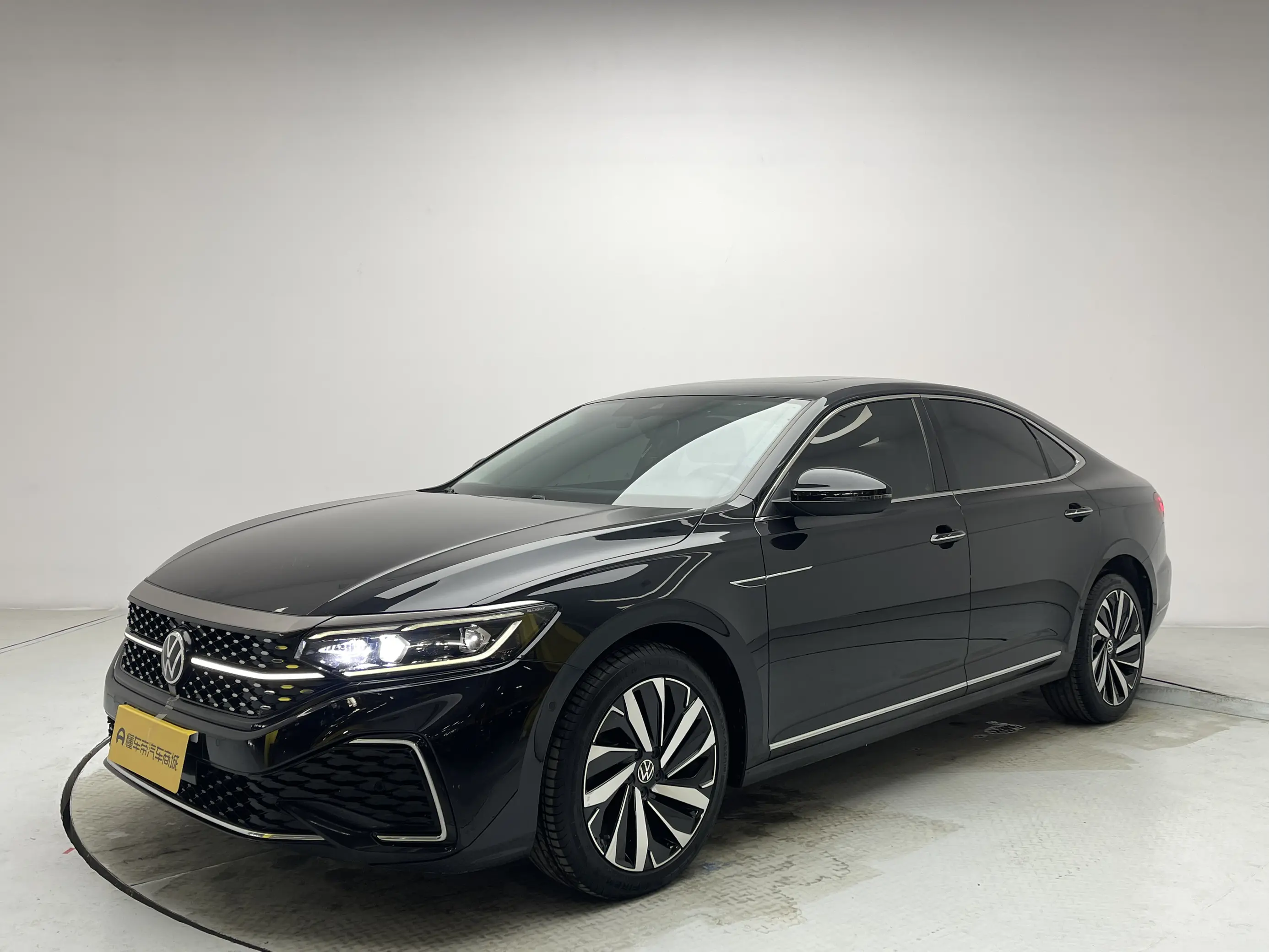 Volkswagen Passat  из Китая