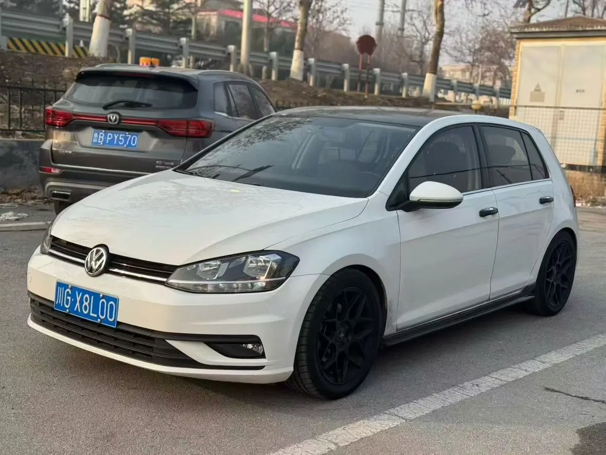 Volkswagen Golf  из Китая