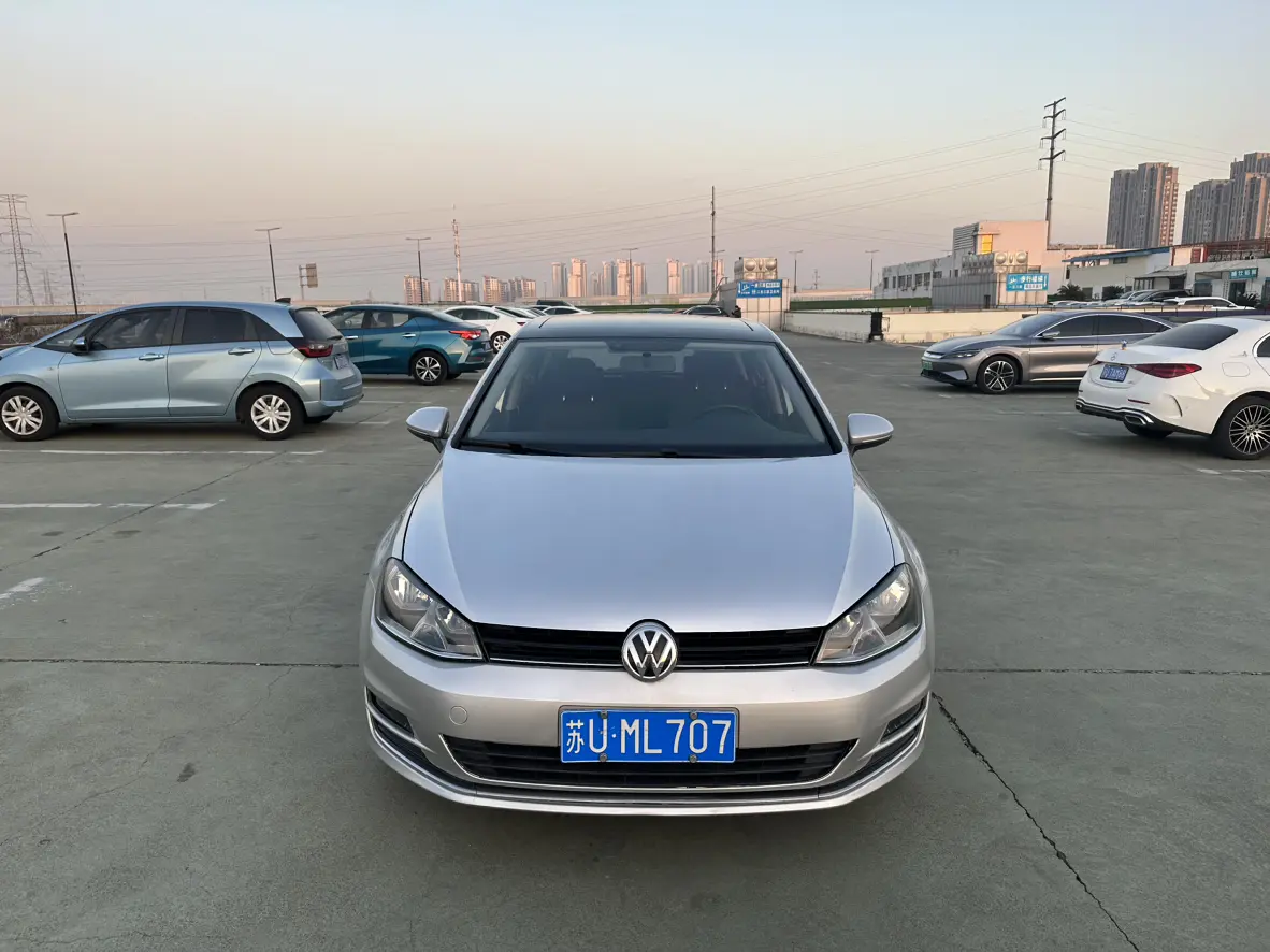 Volkswagen Golf  из Китая