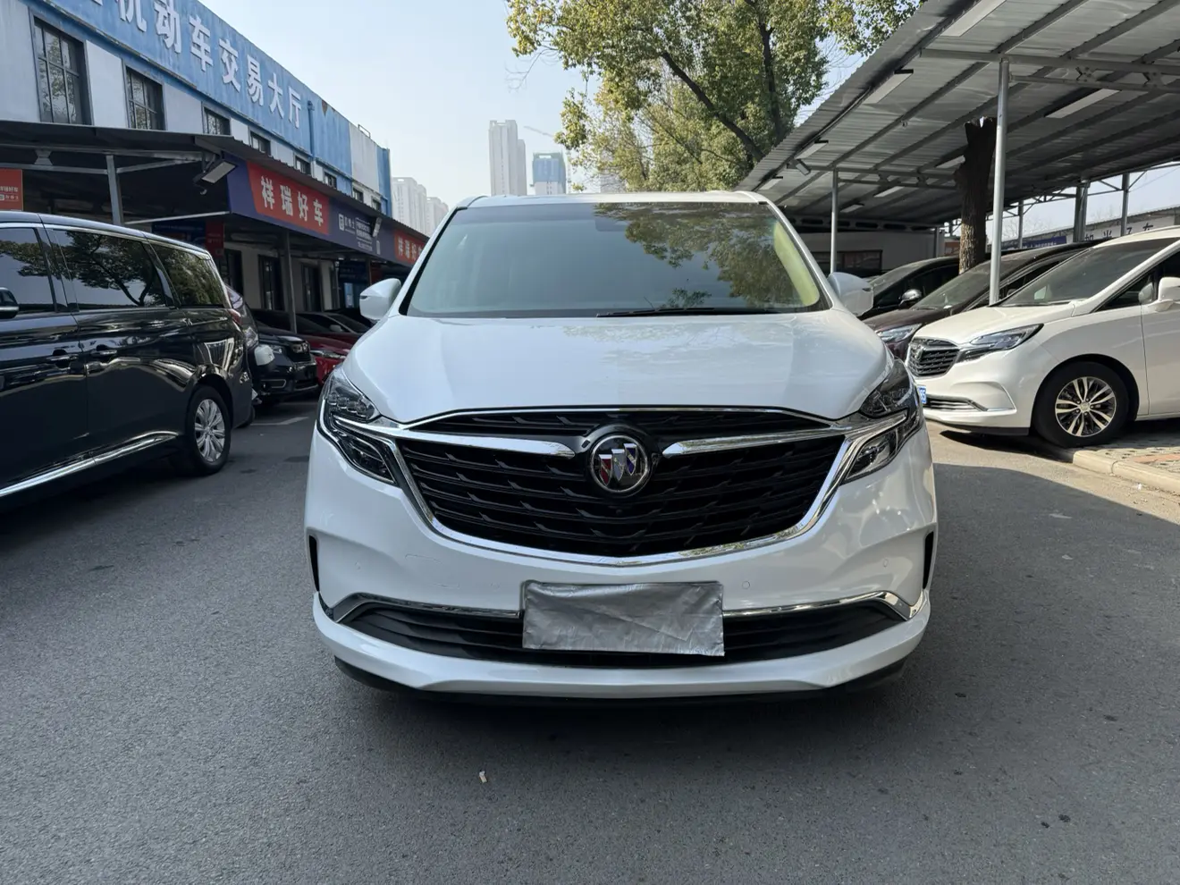 Buick GL8  из Китая