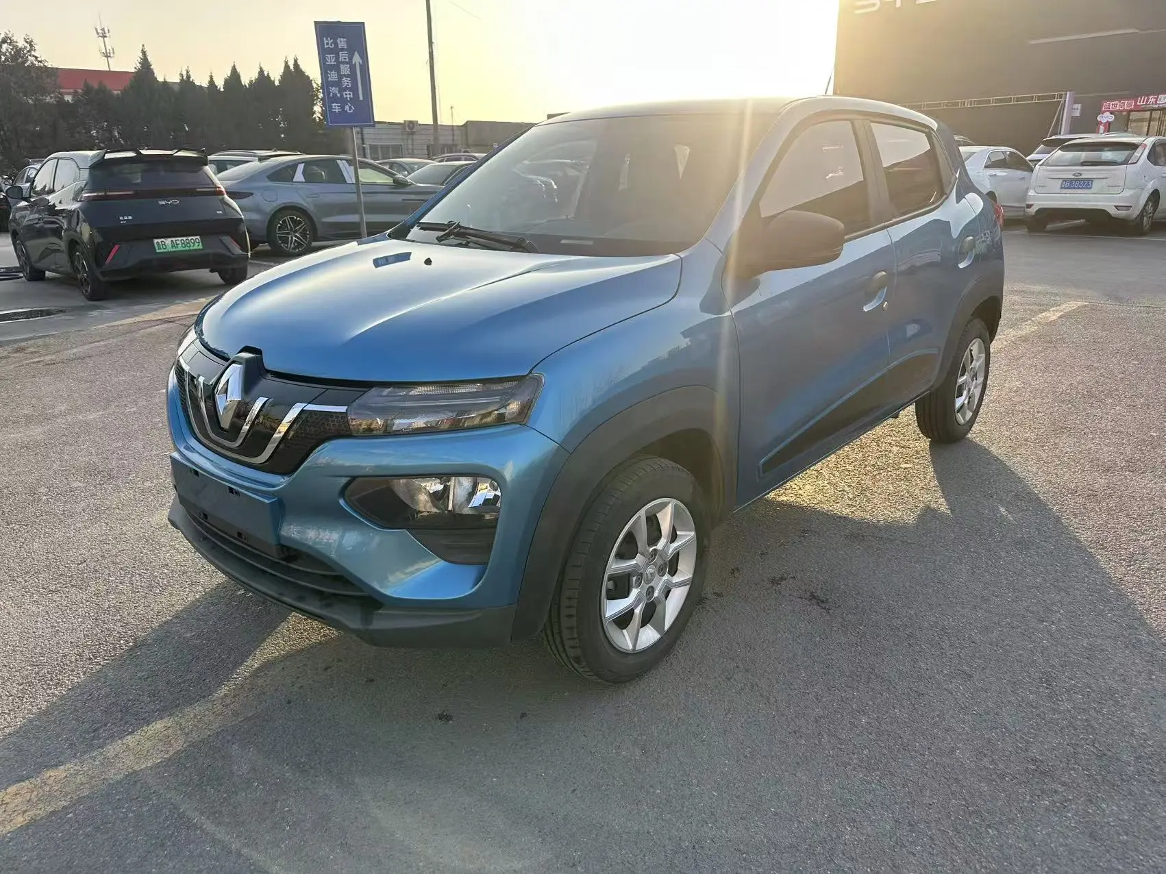 Renault eNo  из Китая