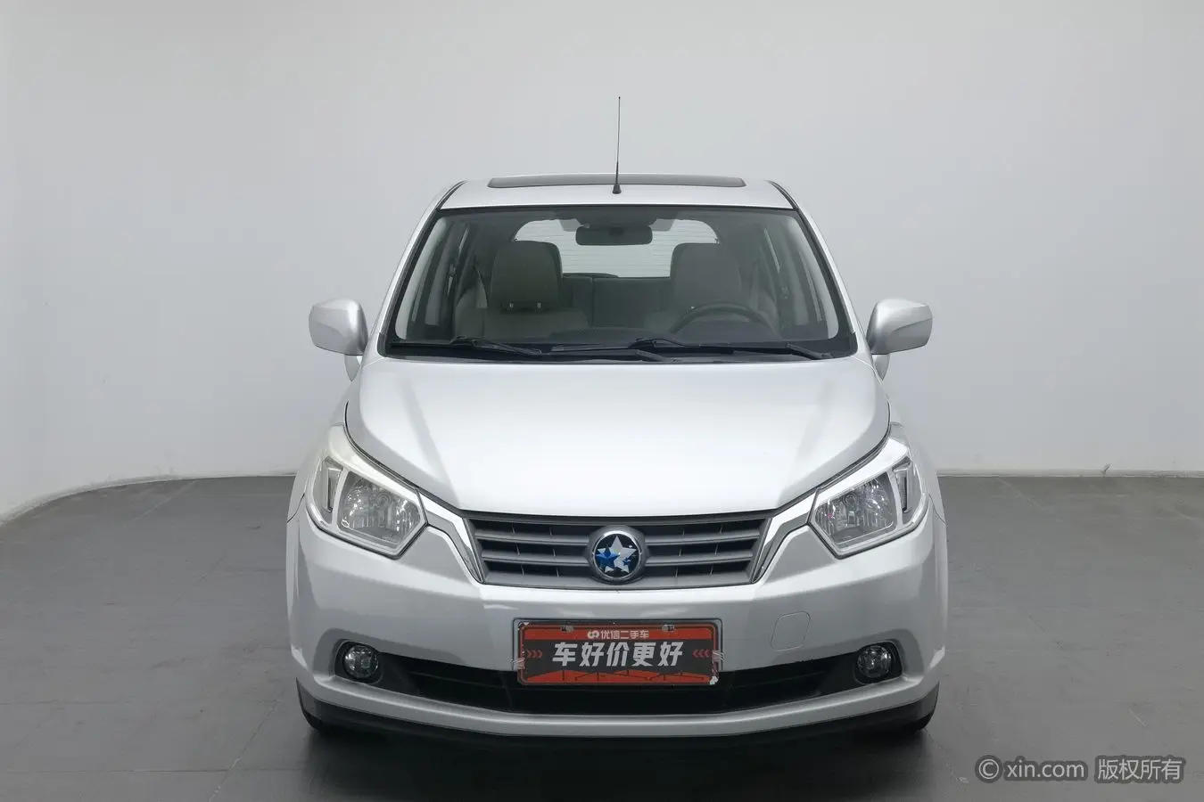 Kai Chen Venucia R50  из Китая