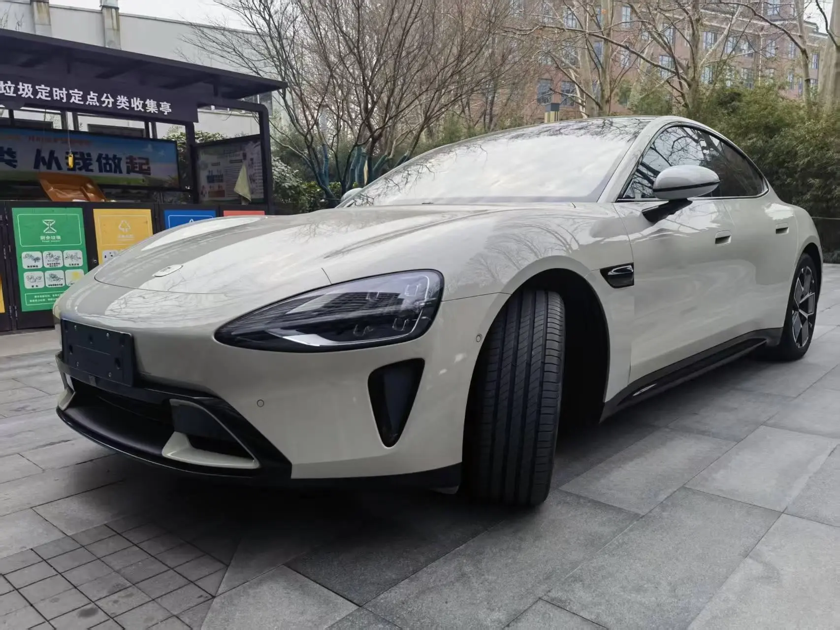 Xiaomi car Xiaomi SU7  из Китая