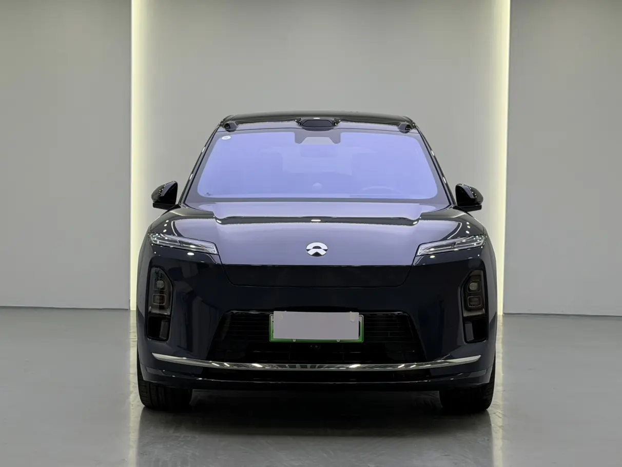 NIO ES8  из Китая