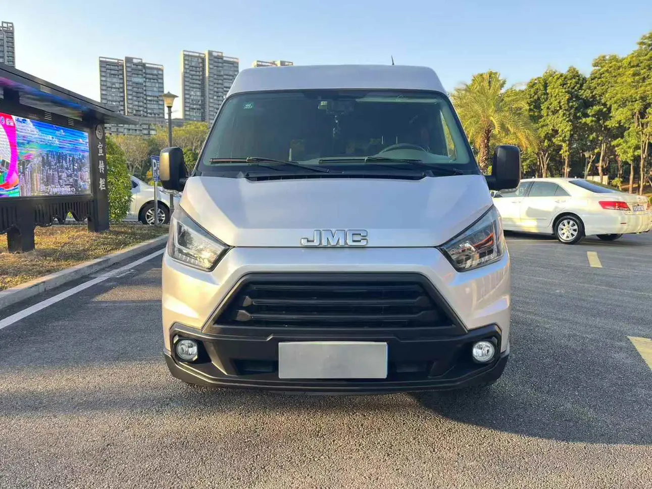 Jiangling Teshun  из Китая