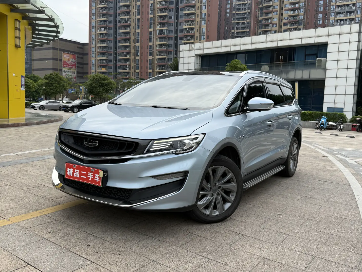 Geely Jiaji PHEV  из Китая