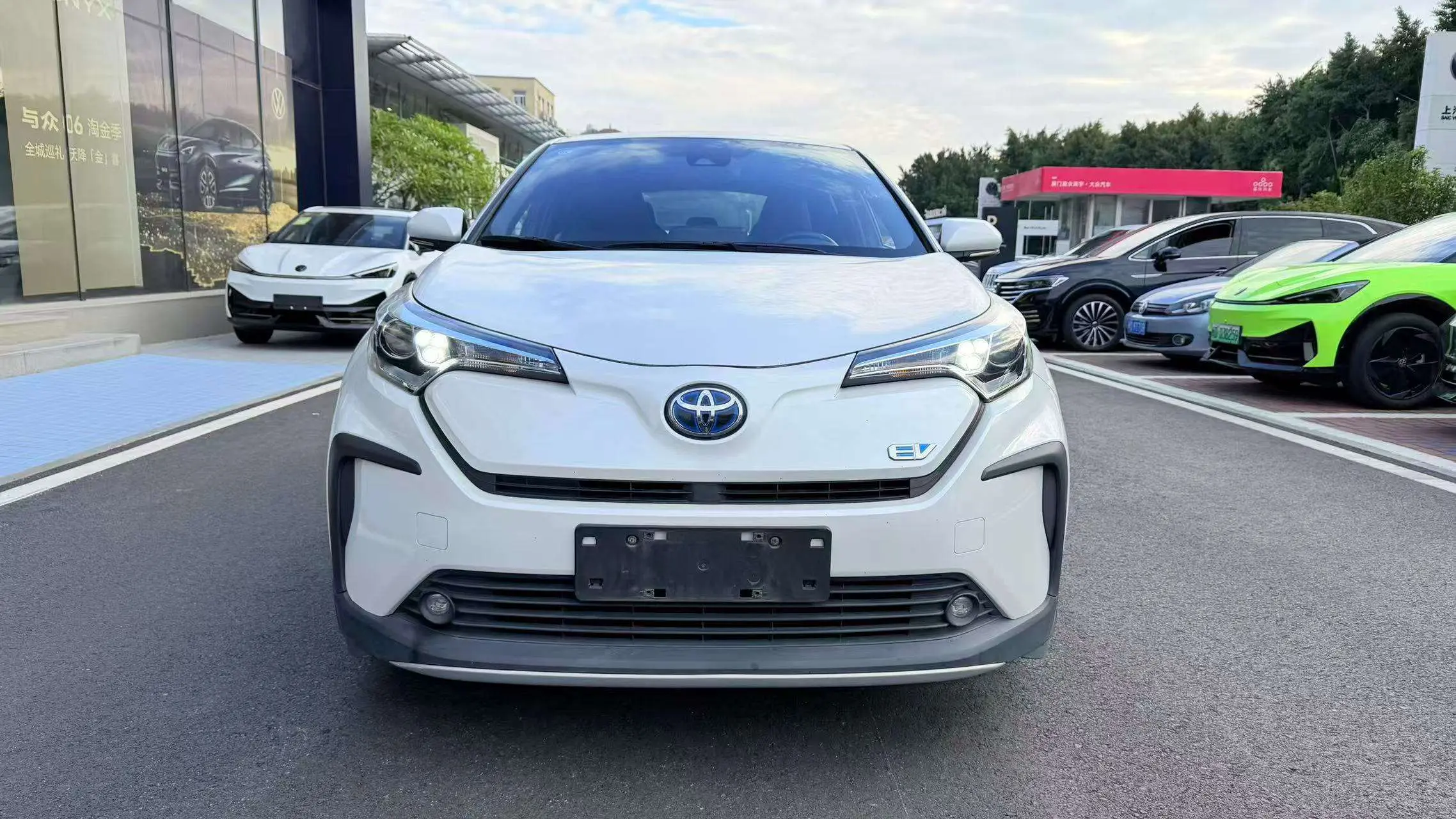 Toyota Yize E Jin Qing  из Китая