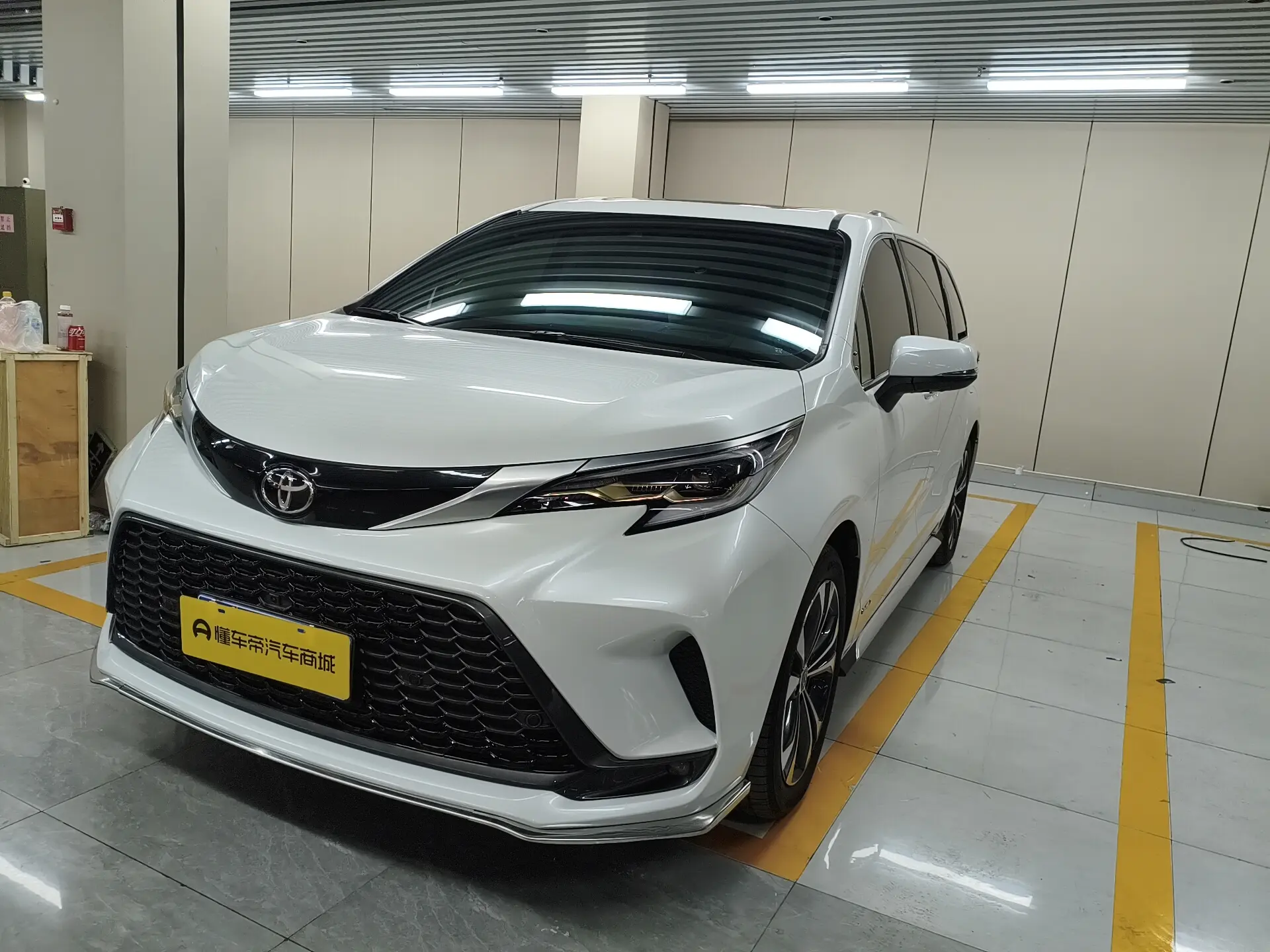 Toyota Granvia  из Китая