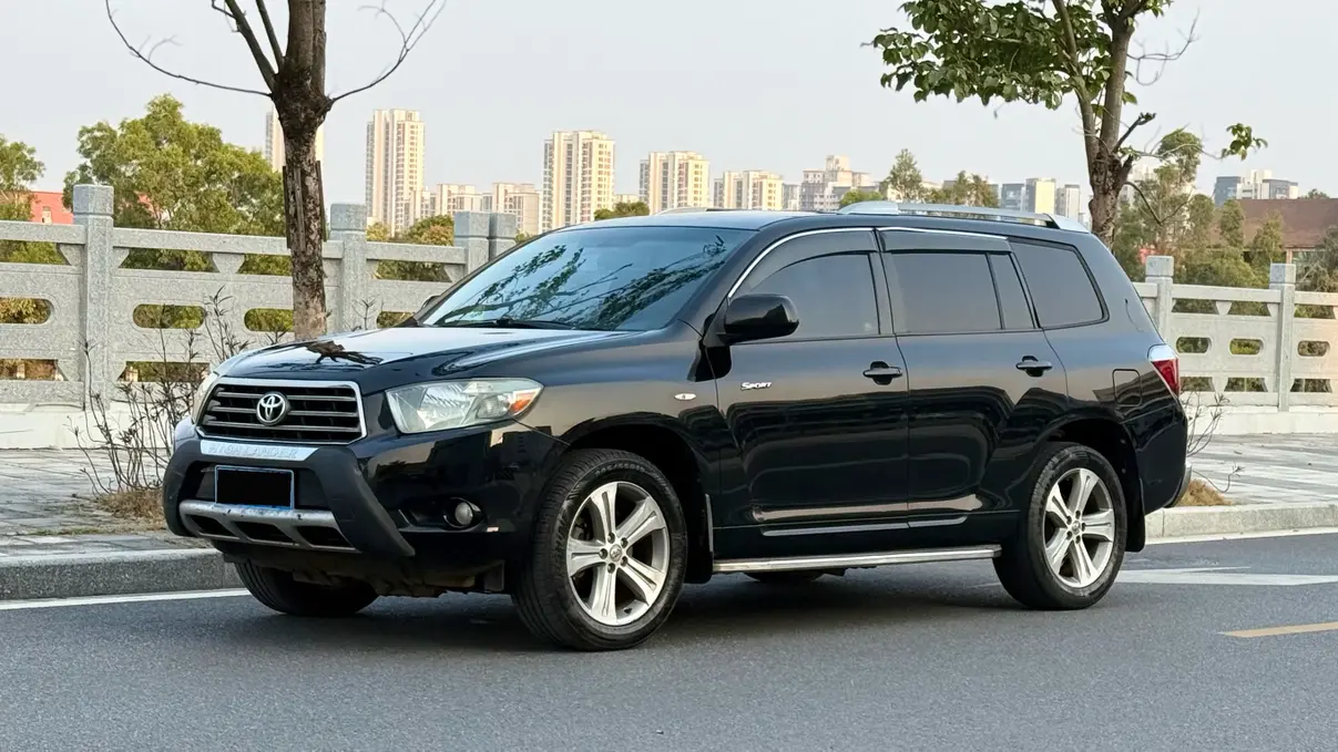 Toyota Highlander  из Китая