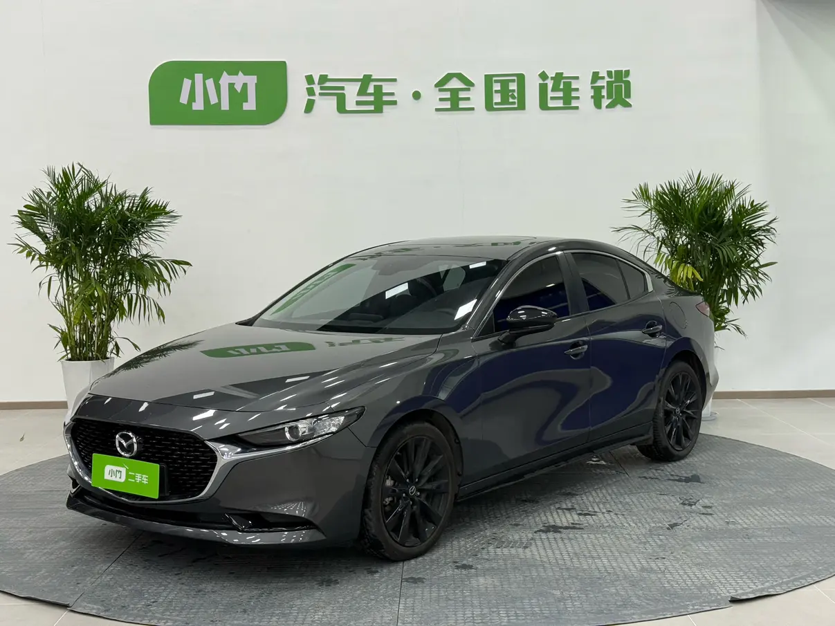 Mazda Axela (Mazda3)  из Китая