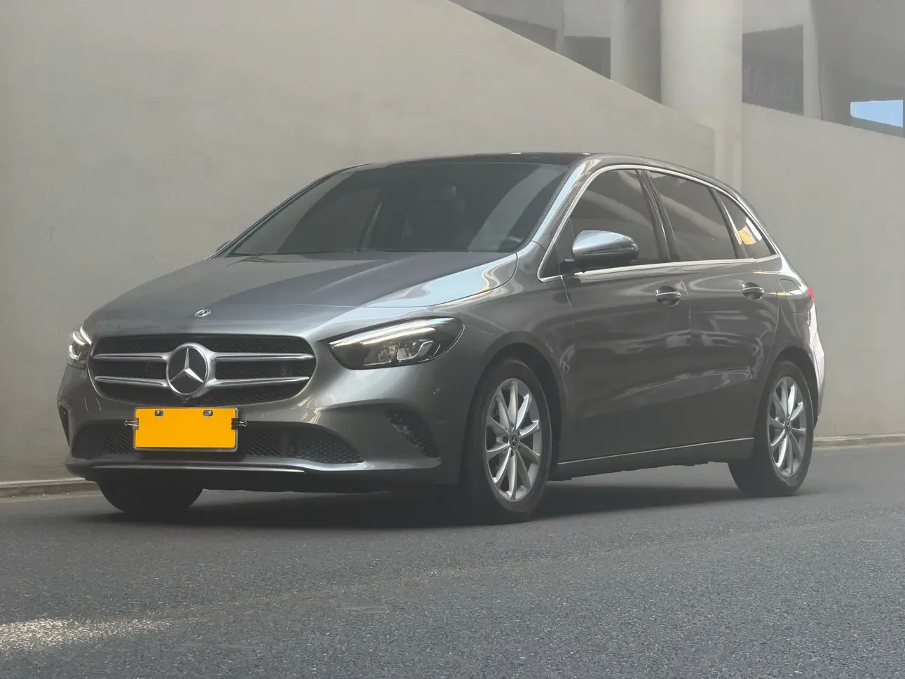 Mercedes-Benz Mercedes Benz B Class  из Китая