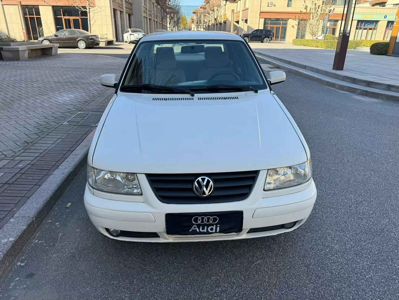 Volkswagen Jetta  из Китая
