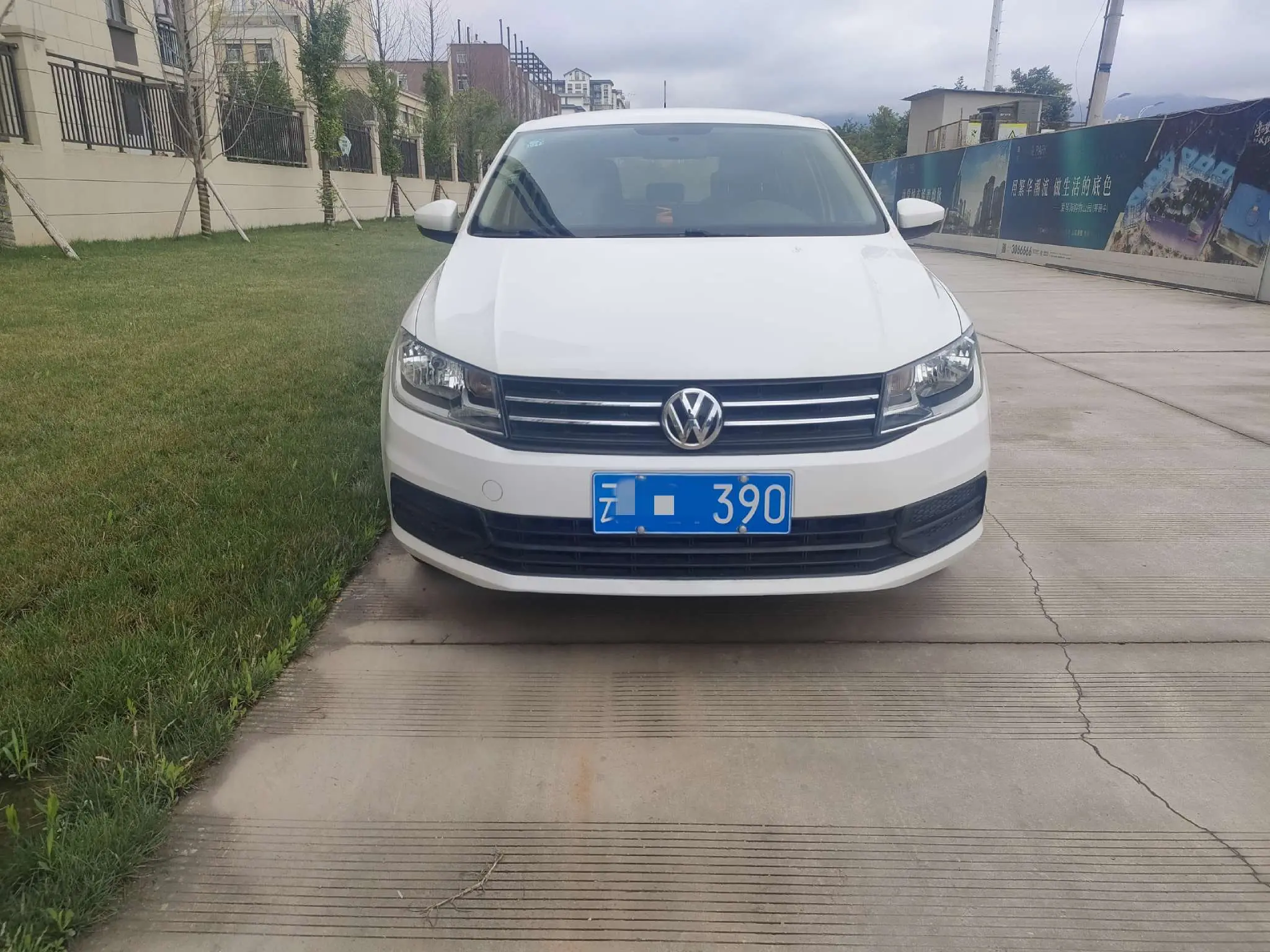 Volkswagen Santana  из Китая