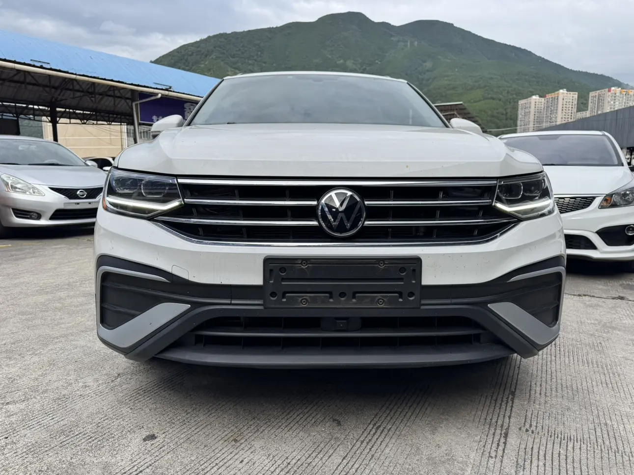 Volkswagen Tiguan L  из Китая