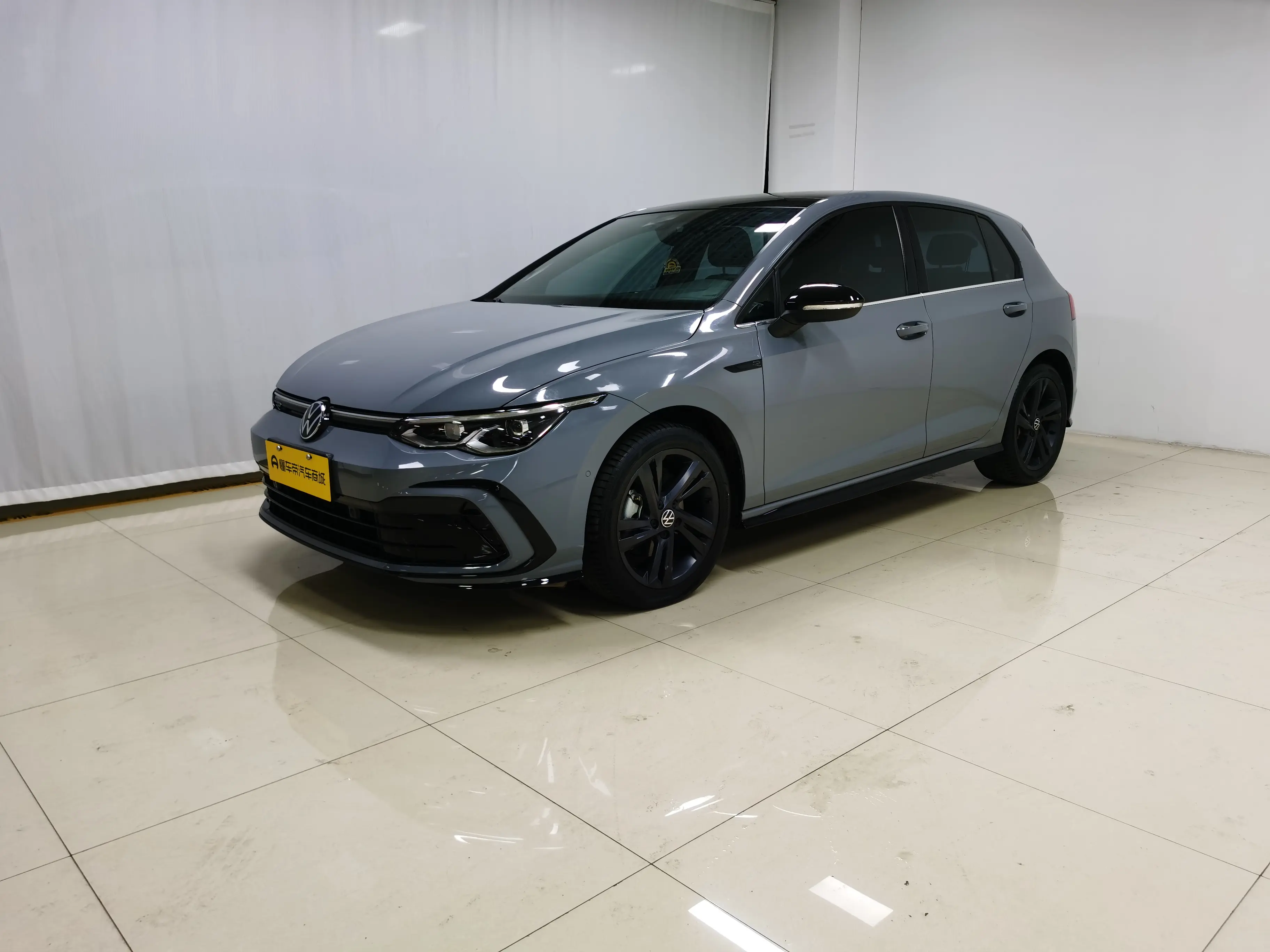 Volkswagen Golf  из Китая