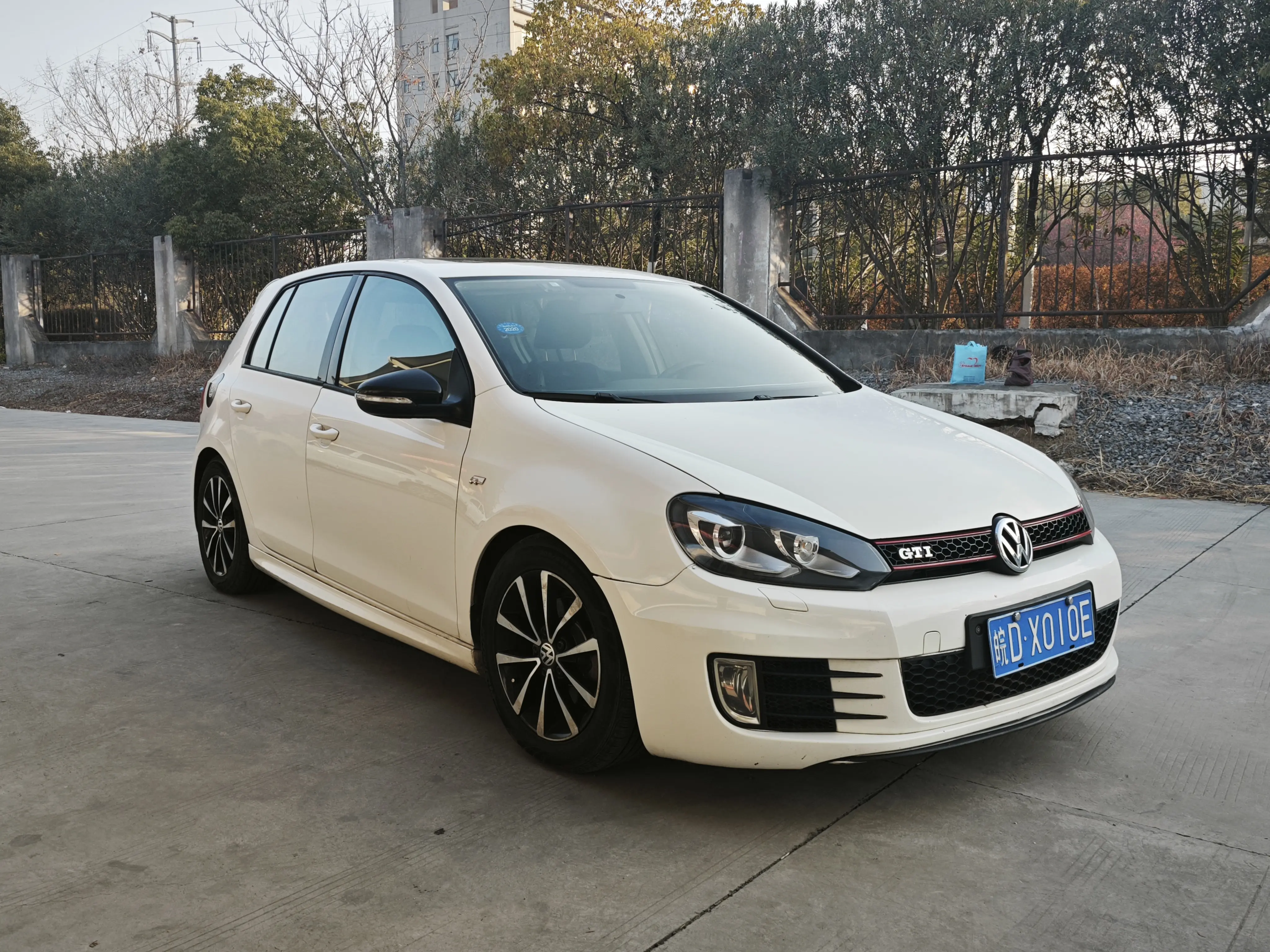 Volkswagen Golf  из Китая