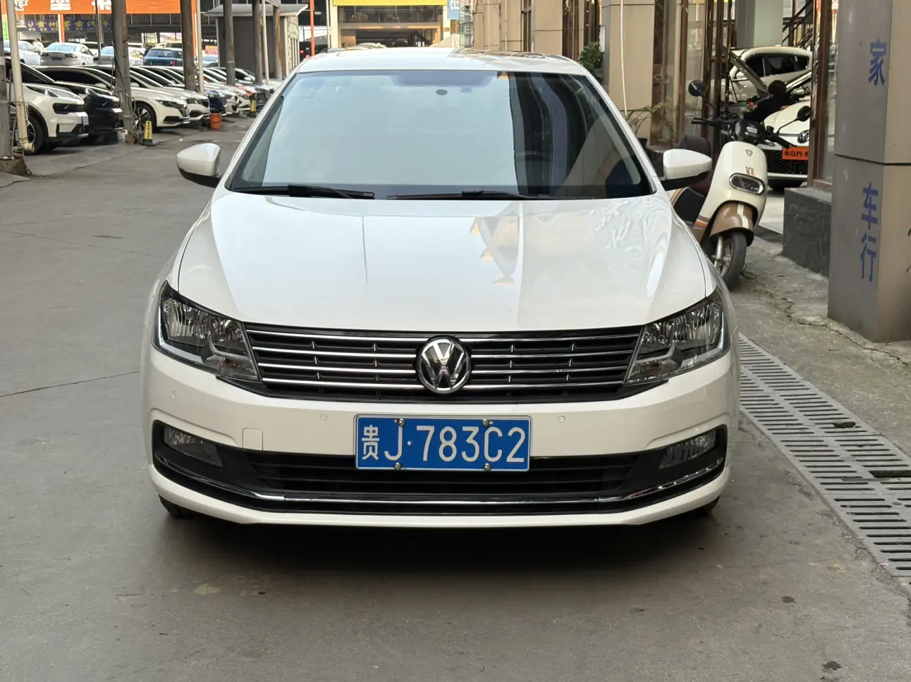 Volkswagen Lavida  из Китая