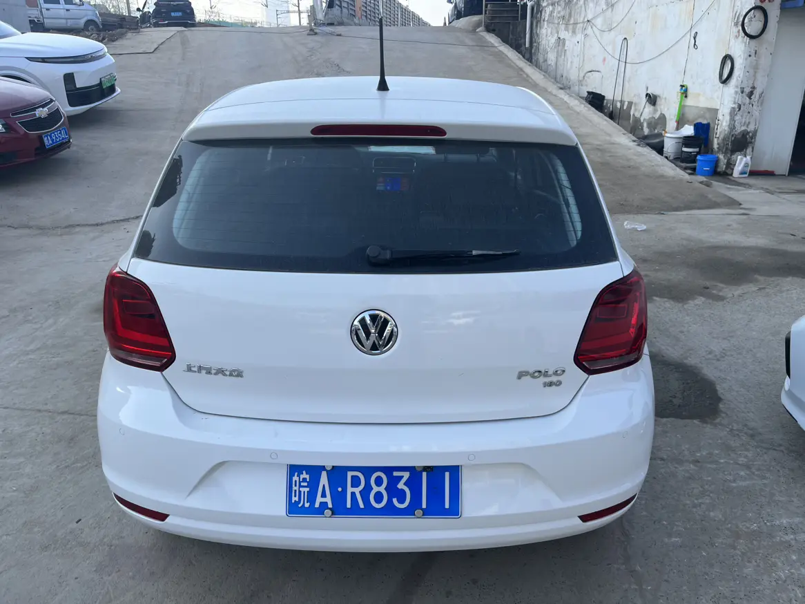 Volkswagen Polo  из Китая