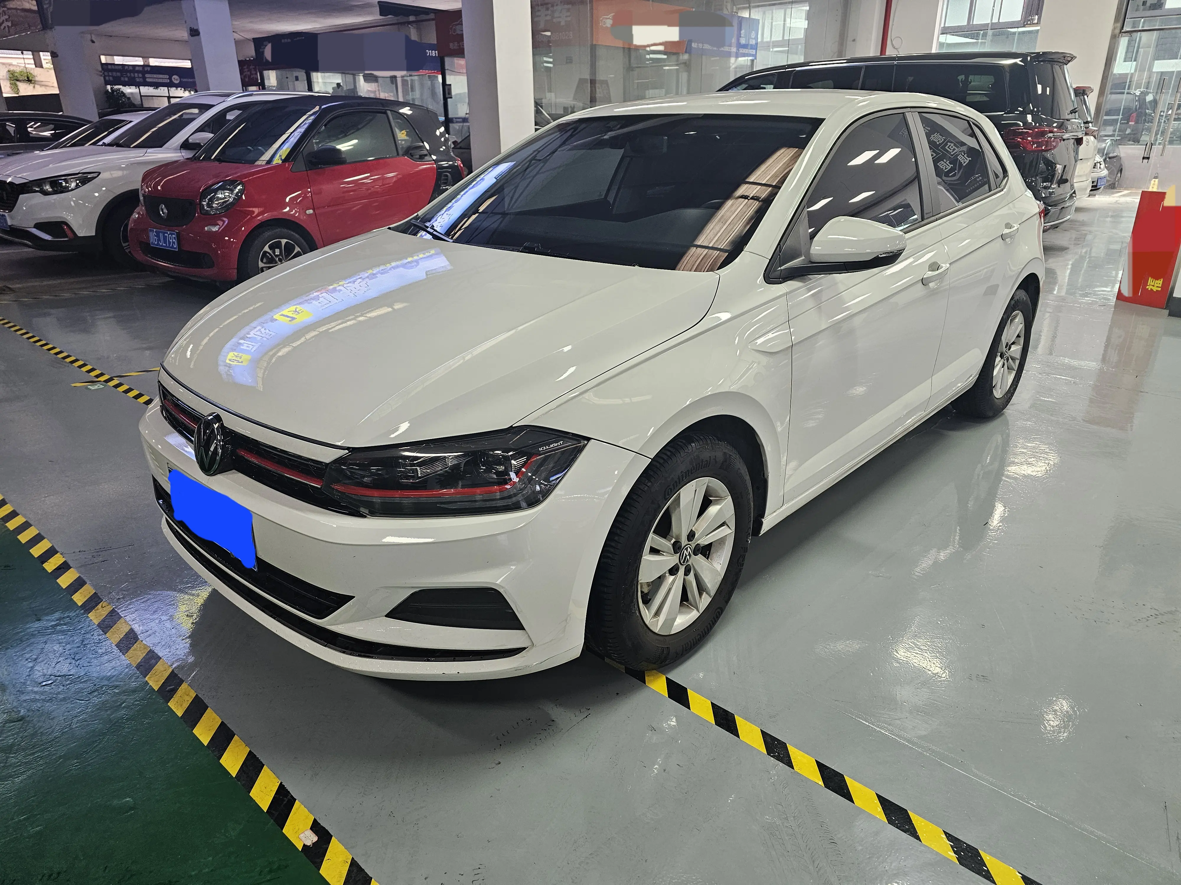 Volkswagen Polo  из Китая