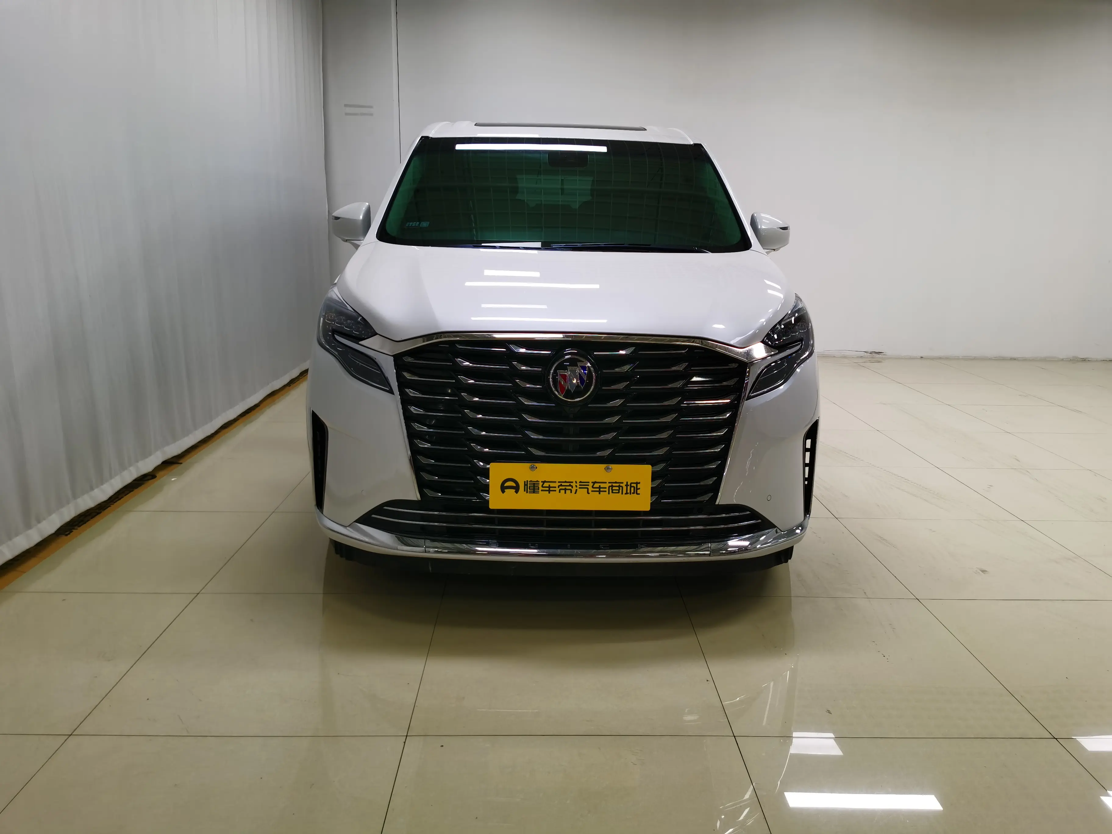 Buick GL8  из Китая