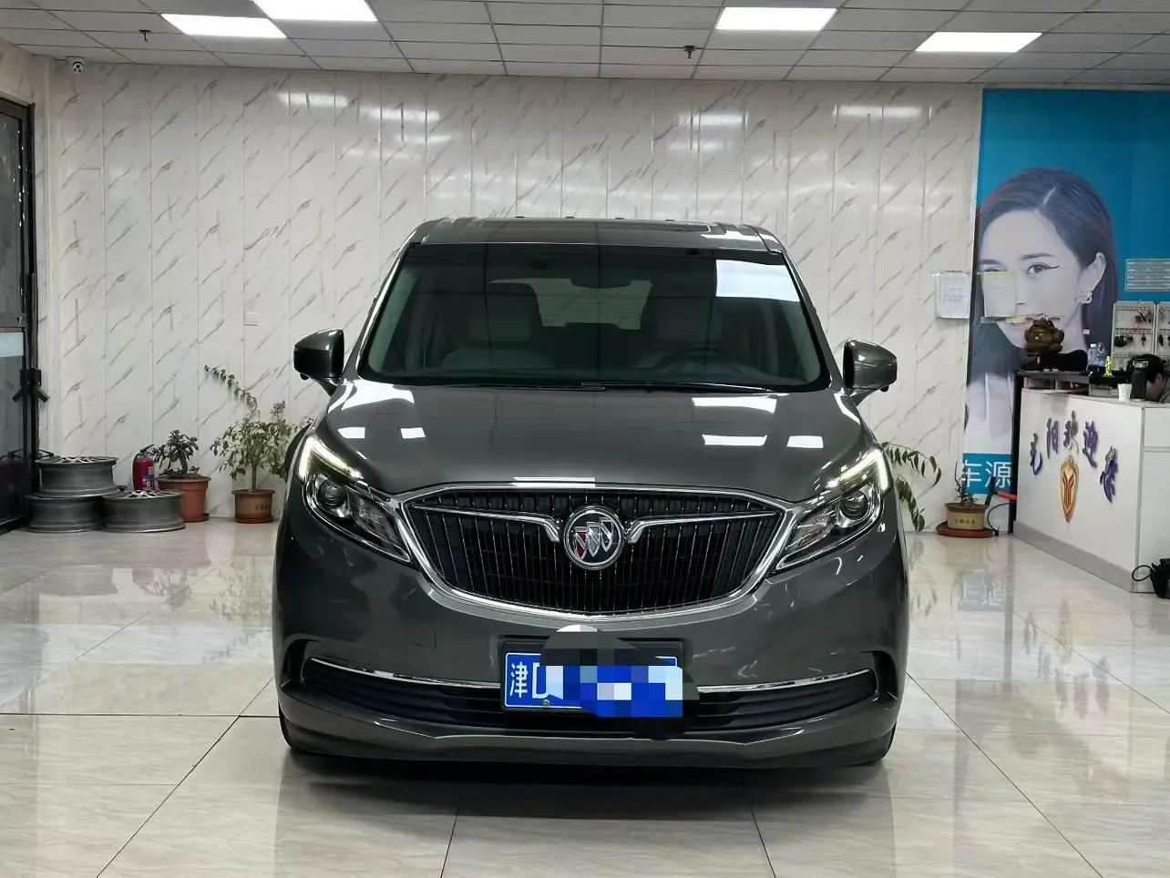 Buick GL8  из Китая