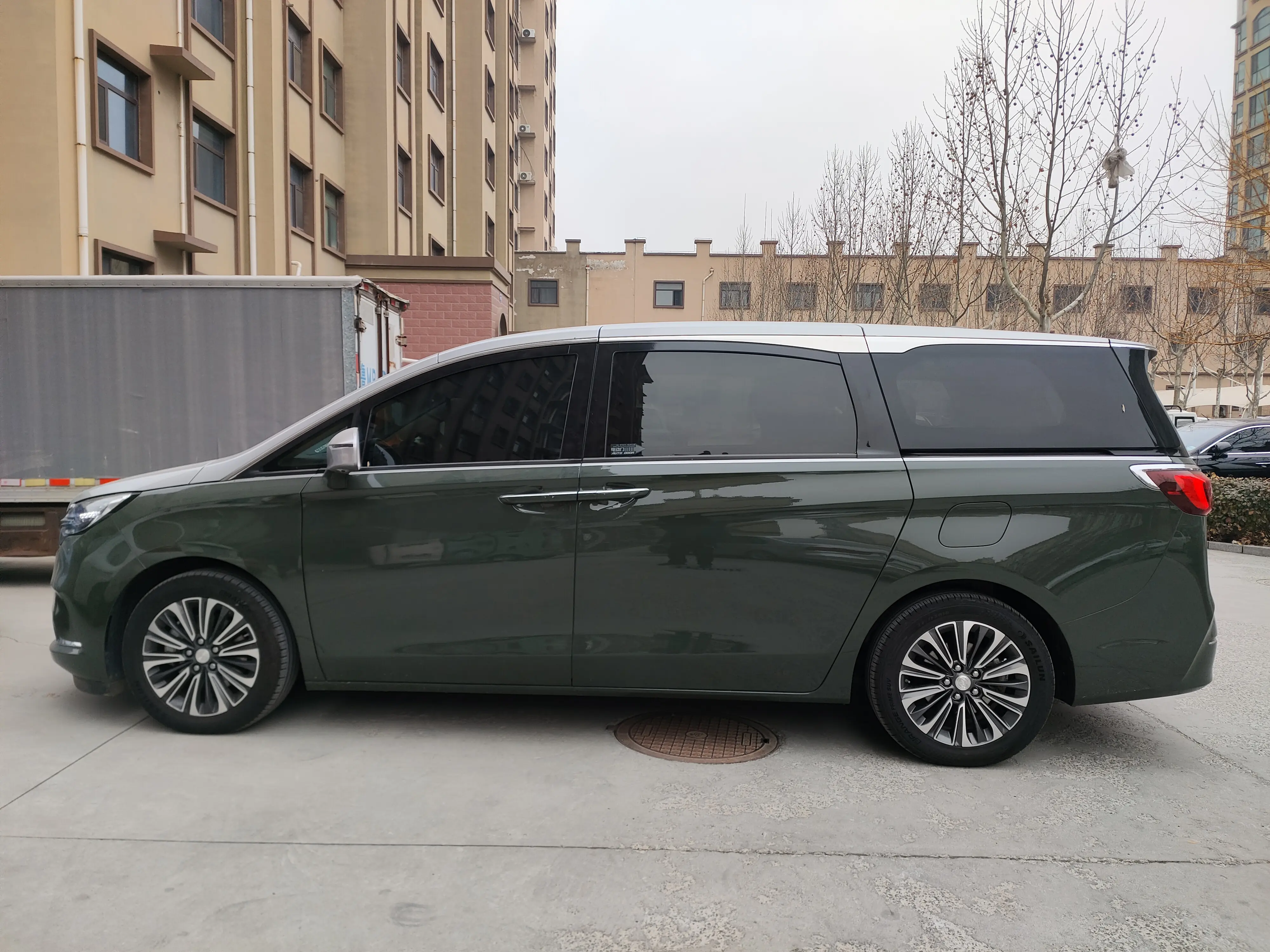 Buick GL8  из Китая