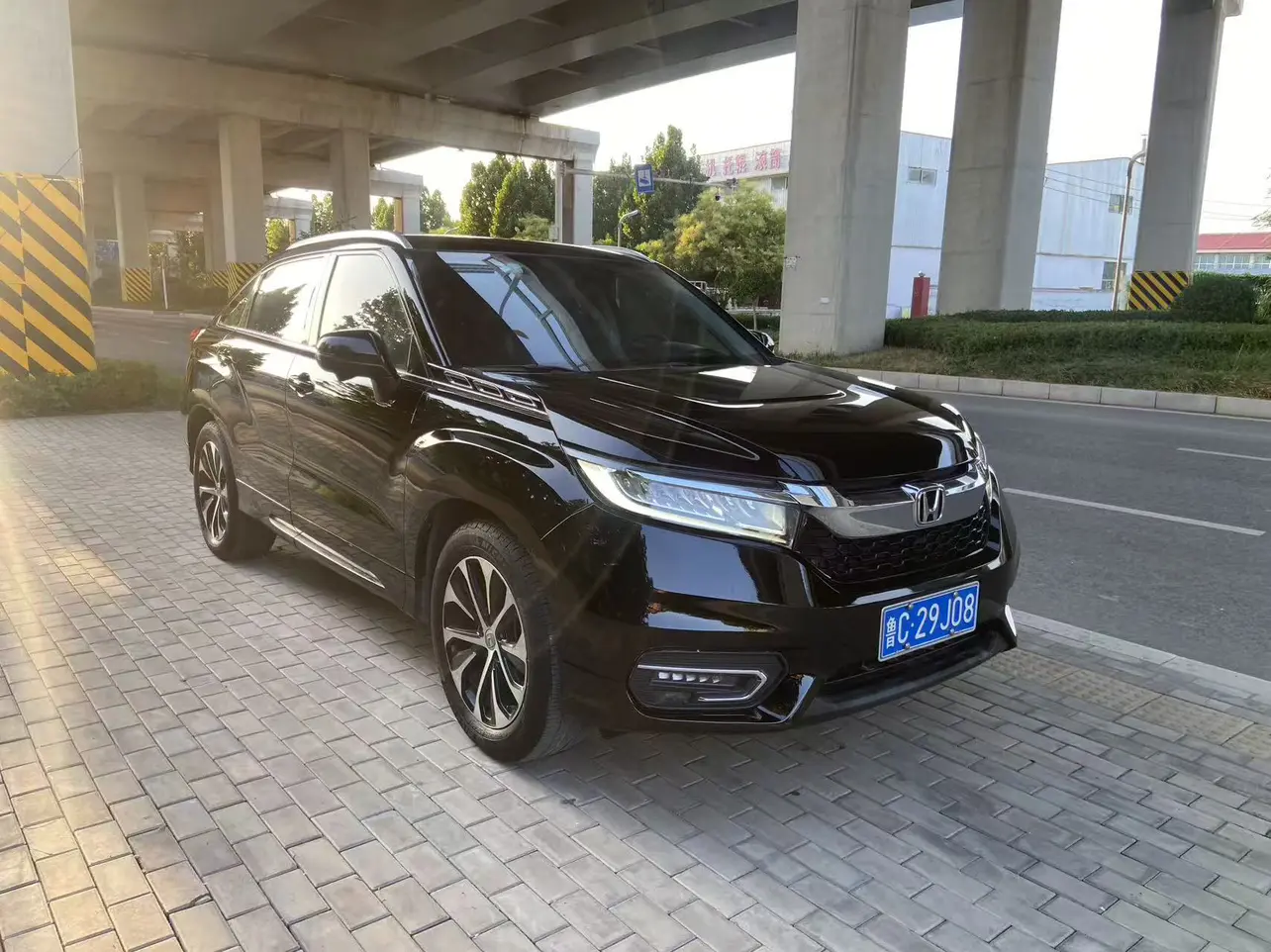 Honda Avancier (Crown Road)  из Китая