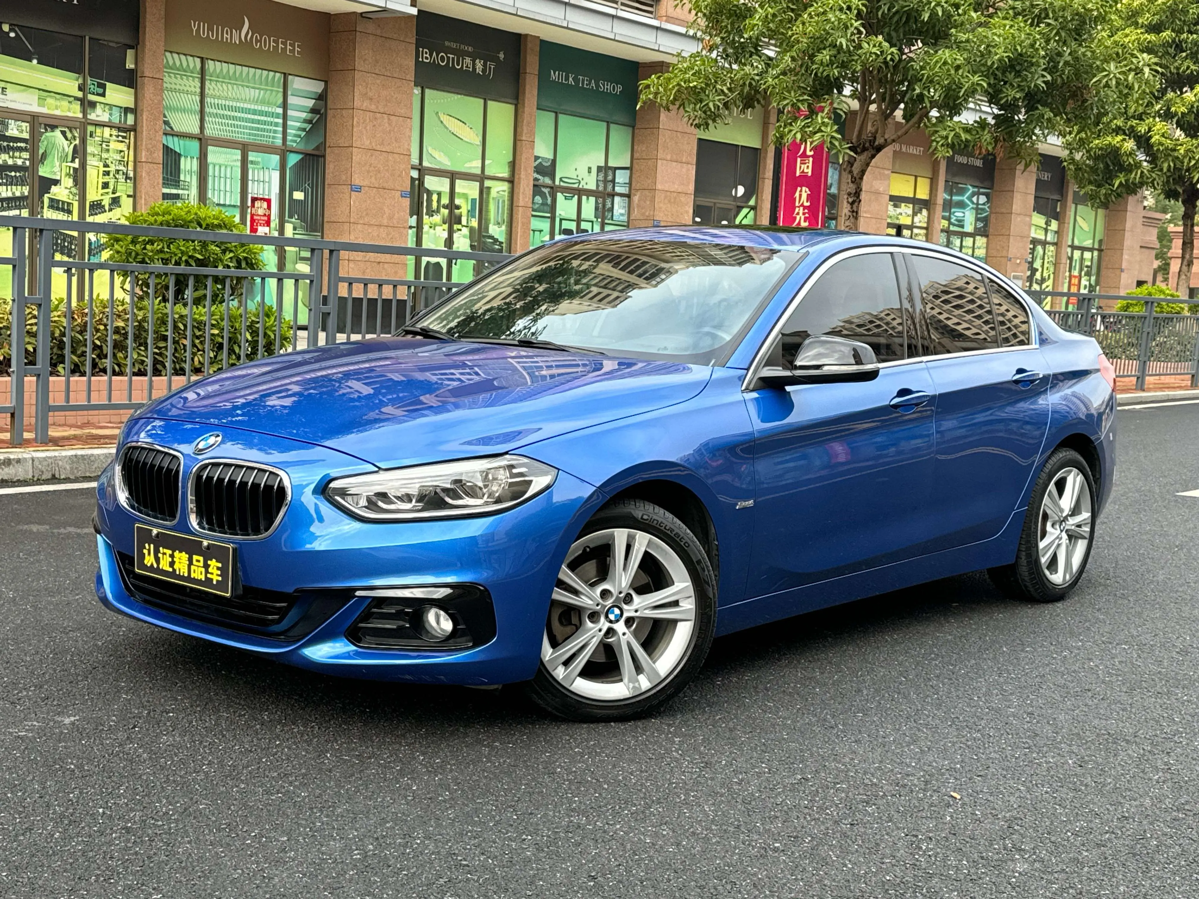 BMW 1 Series  из Китая