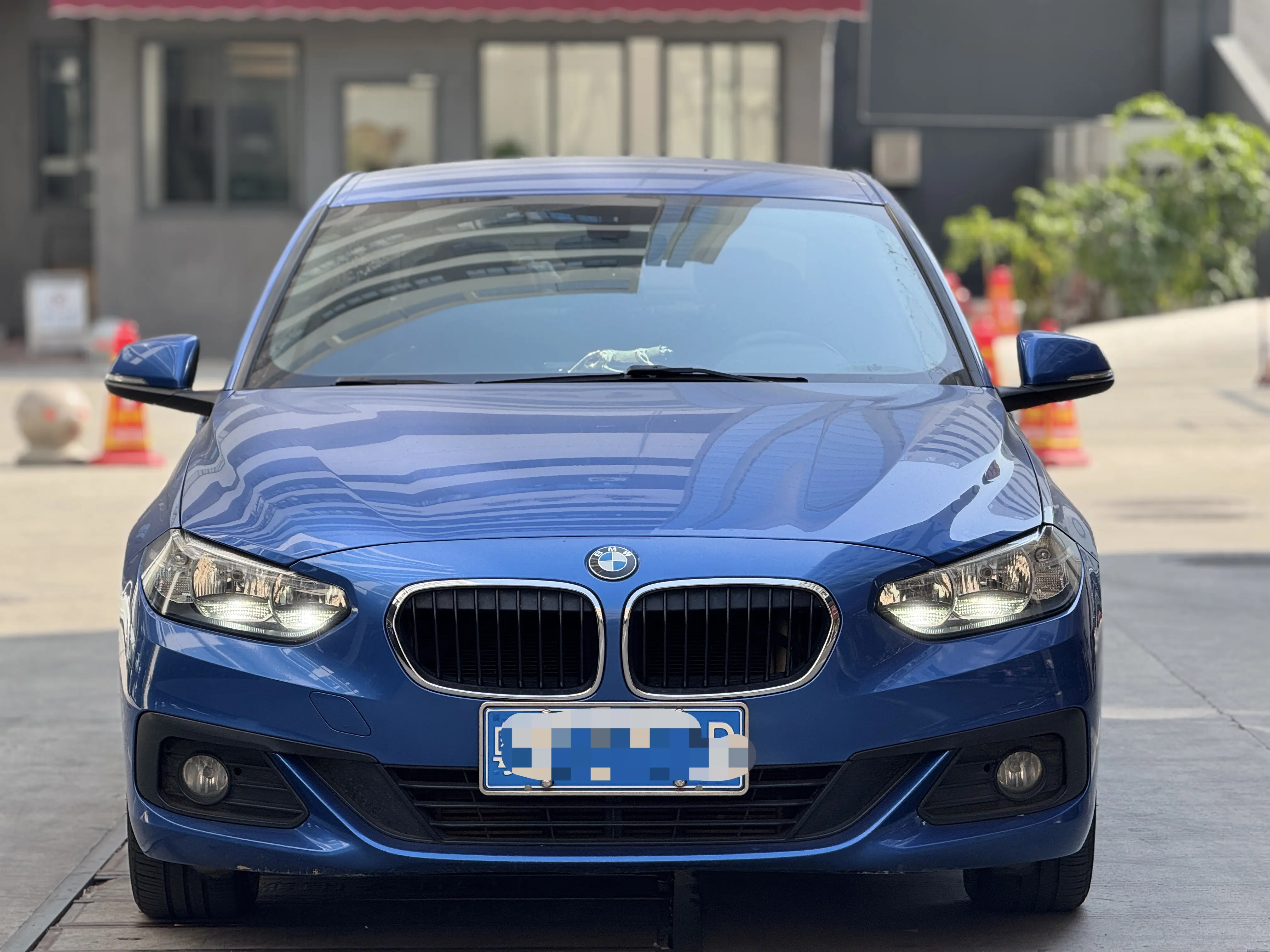 BMW 1 Series  из Китая