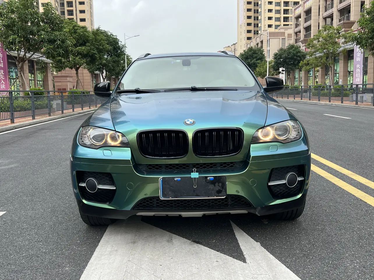 BMW X6  из Китая