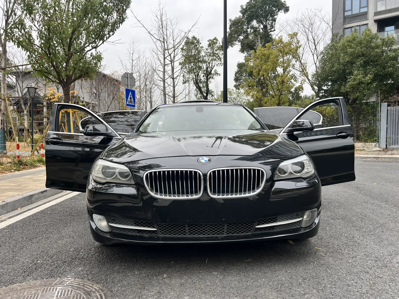 BMW 5 Series  из Китая