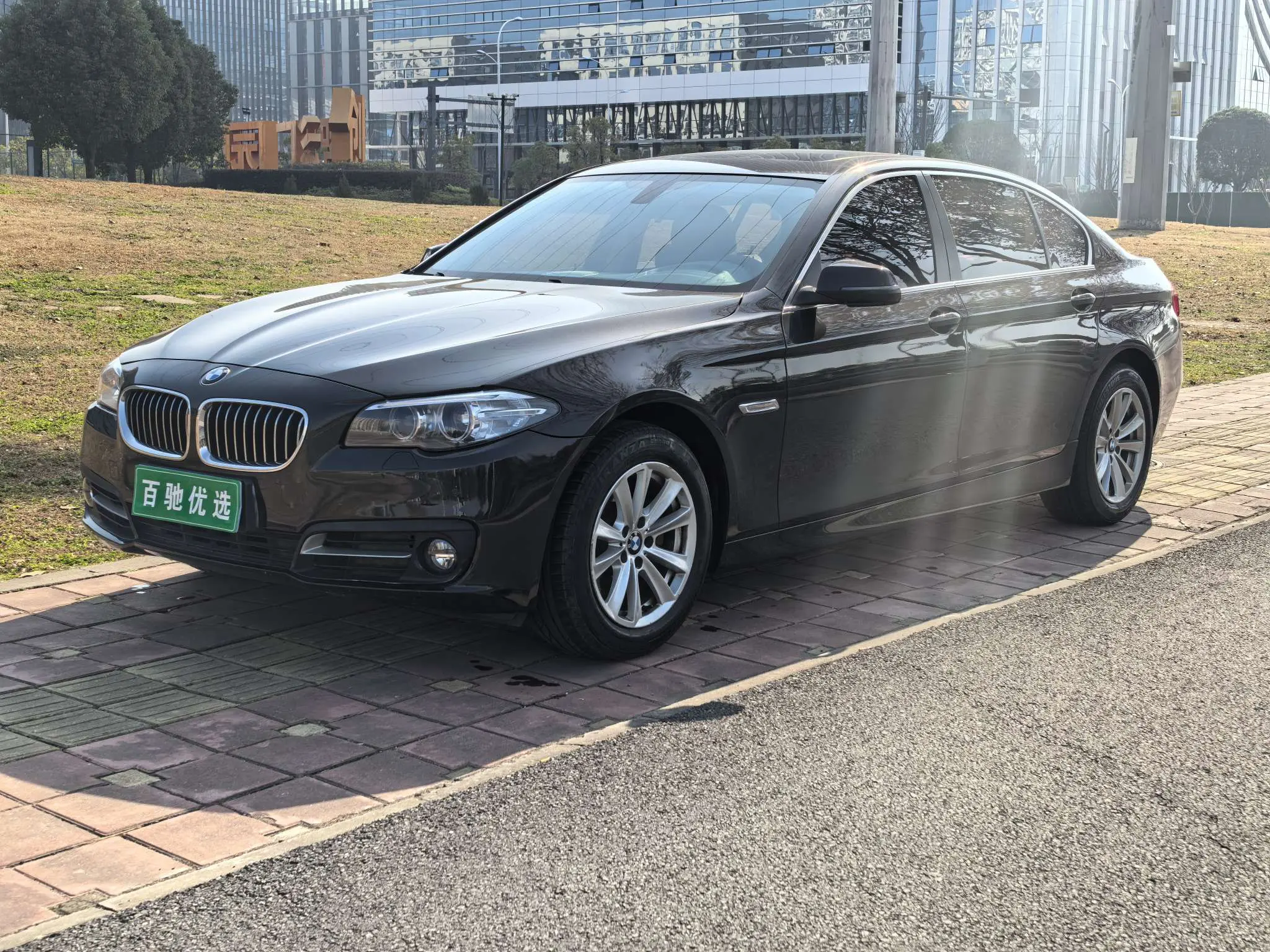 BMW 5 Series  из Китая