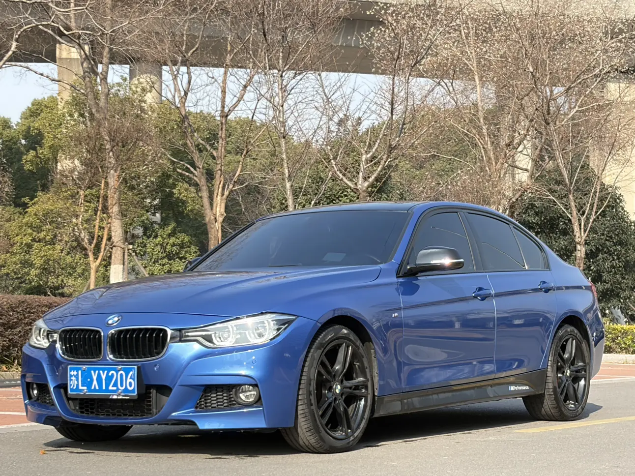 BMW 3 Series  из Китая