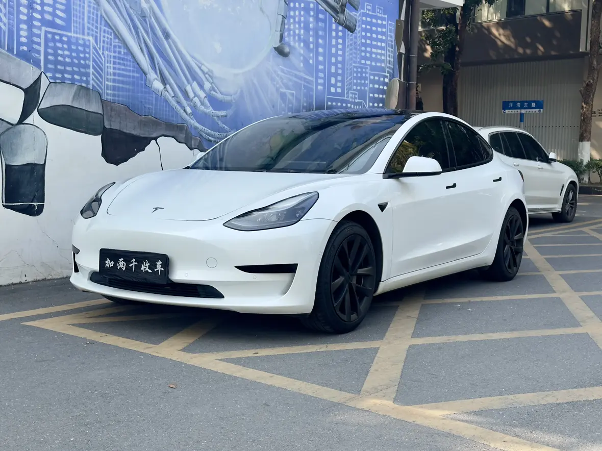 Tesla Model 3  из Китая